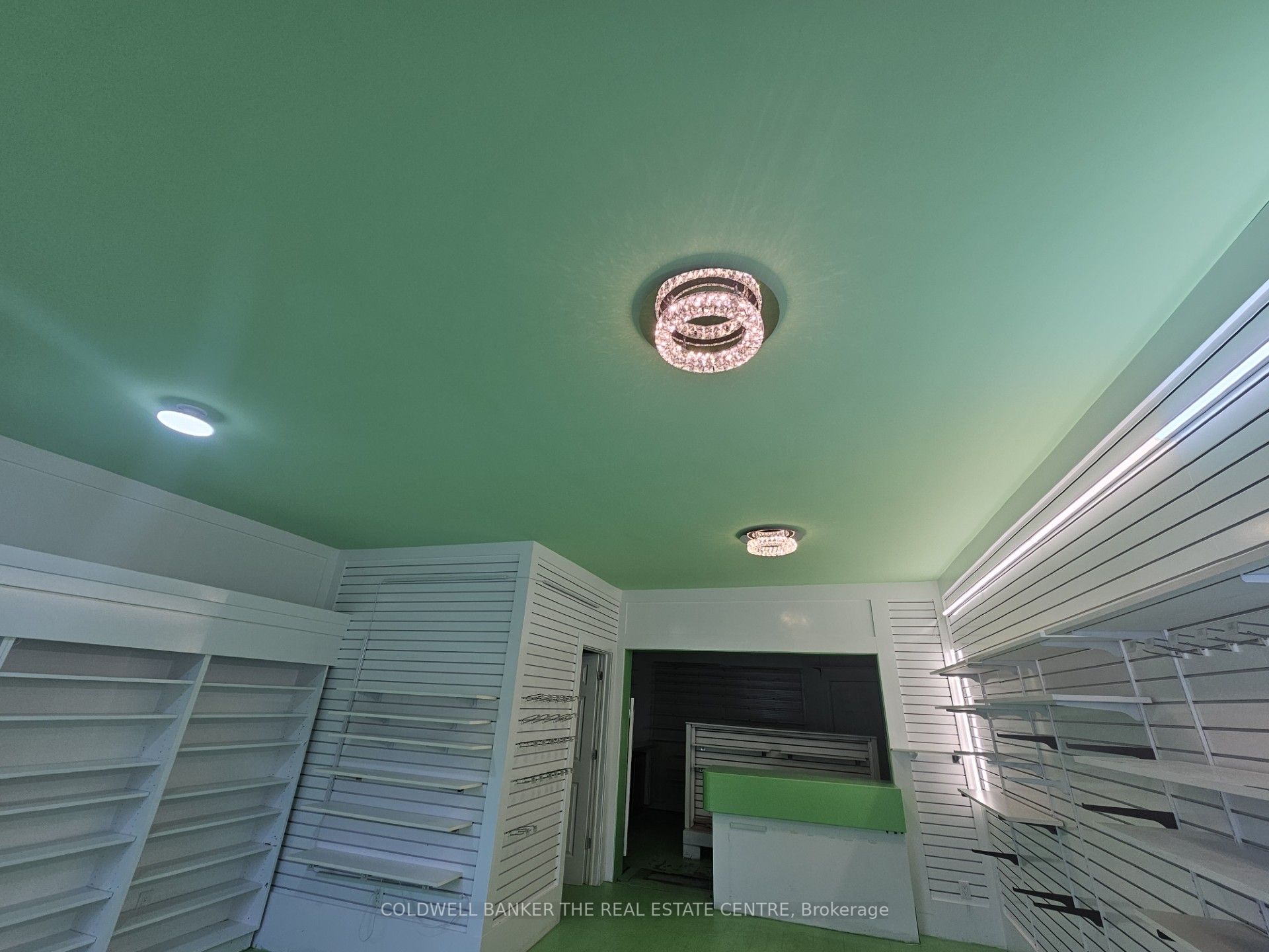4570 Penetanguishene Road Unit #4 Property Photo 2