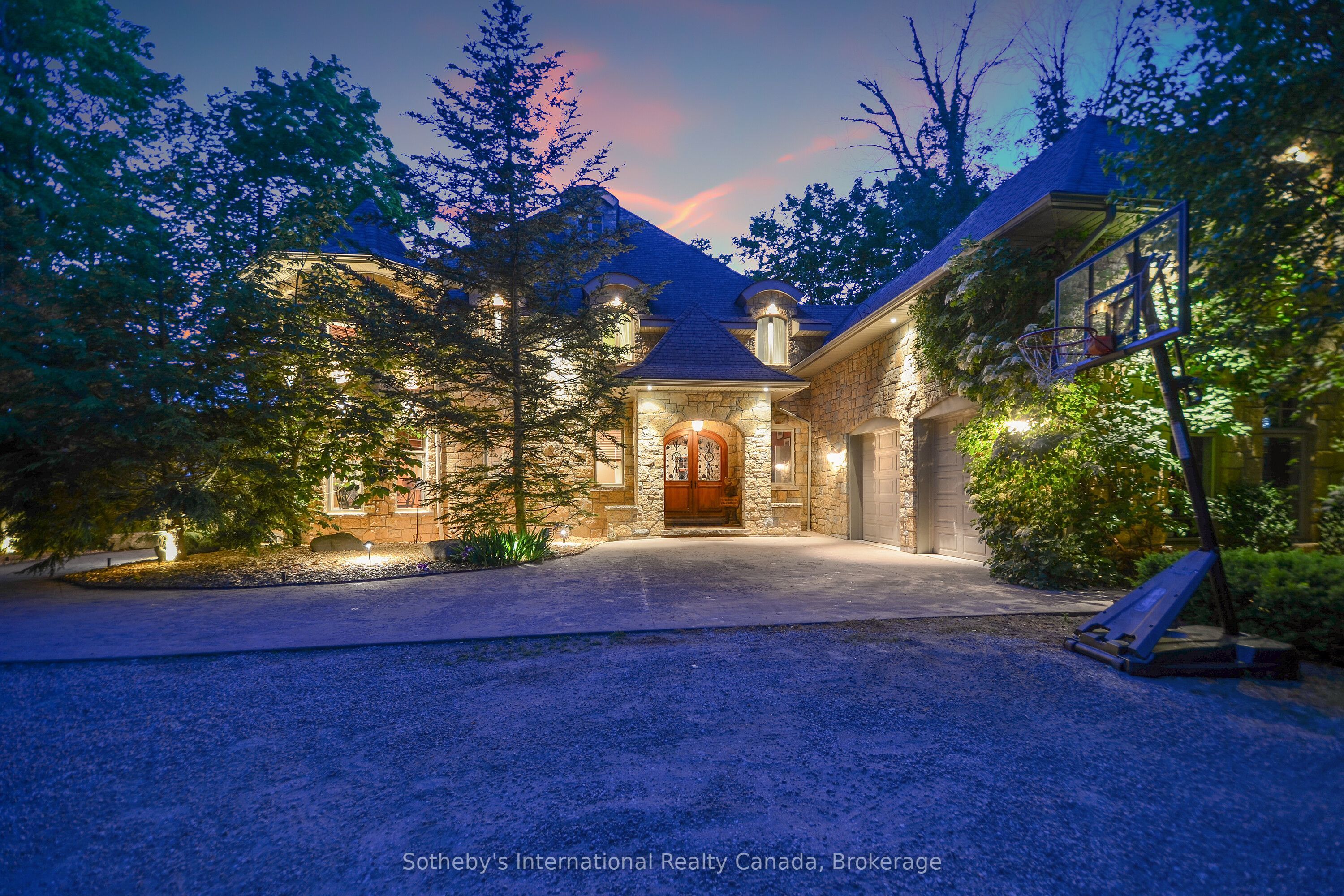 190 Melissa Lane Property Photo 2