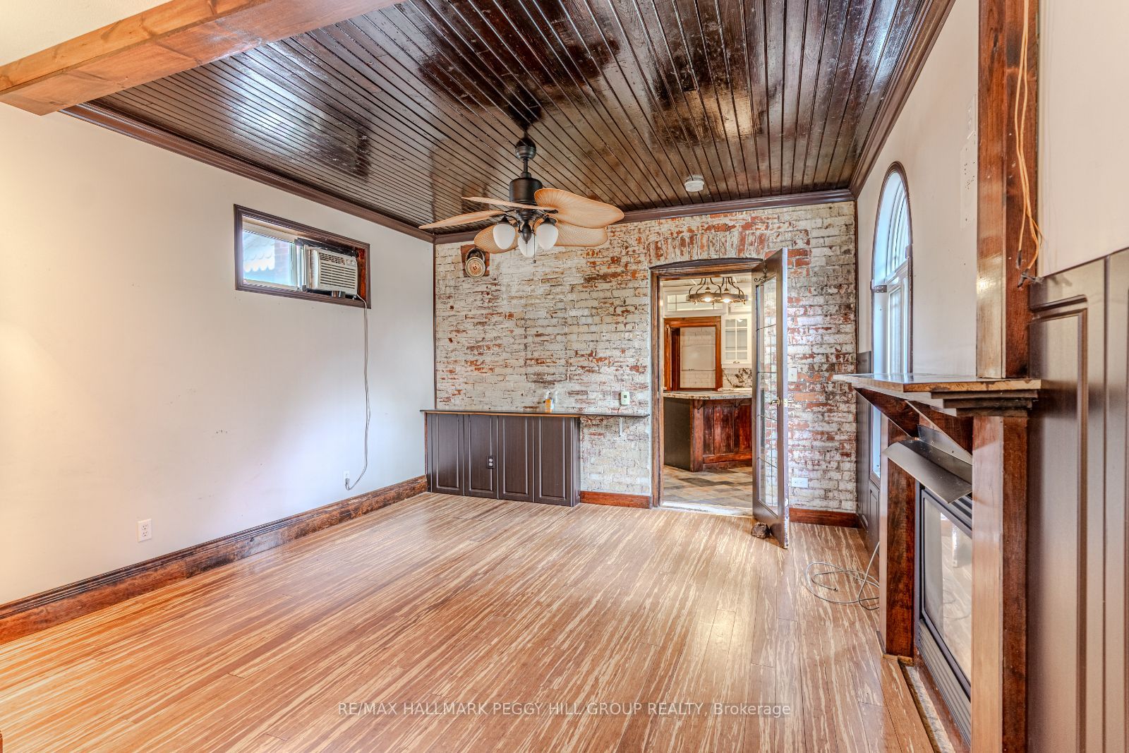 210 Bradford Street Property Photo 3