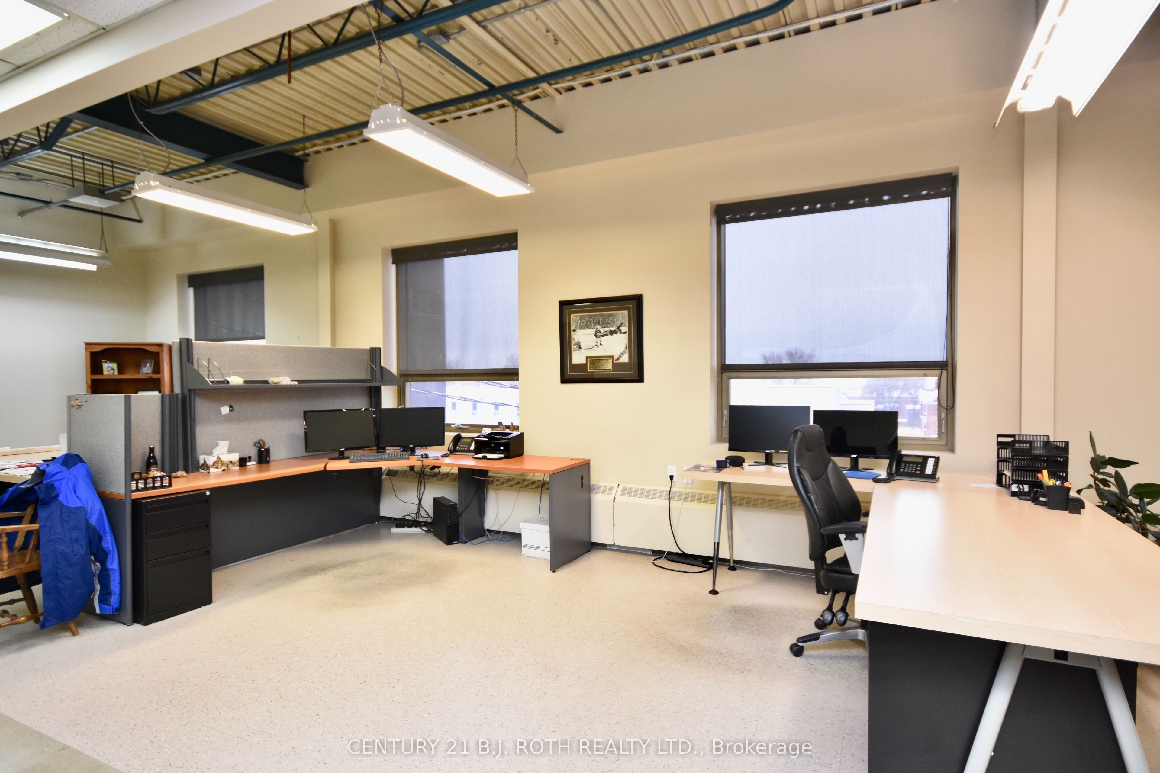 31 Colborne Street E Property Photo 17