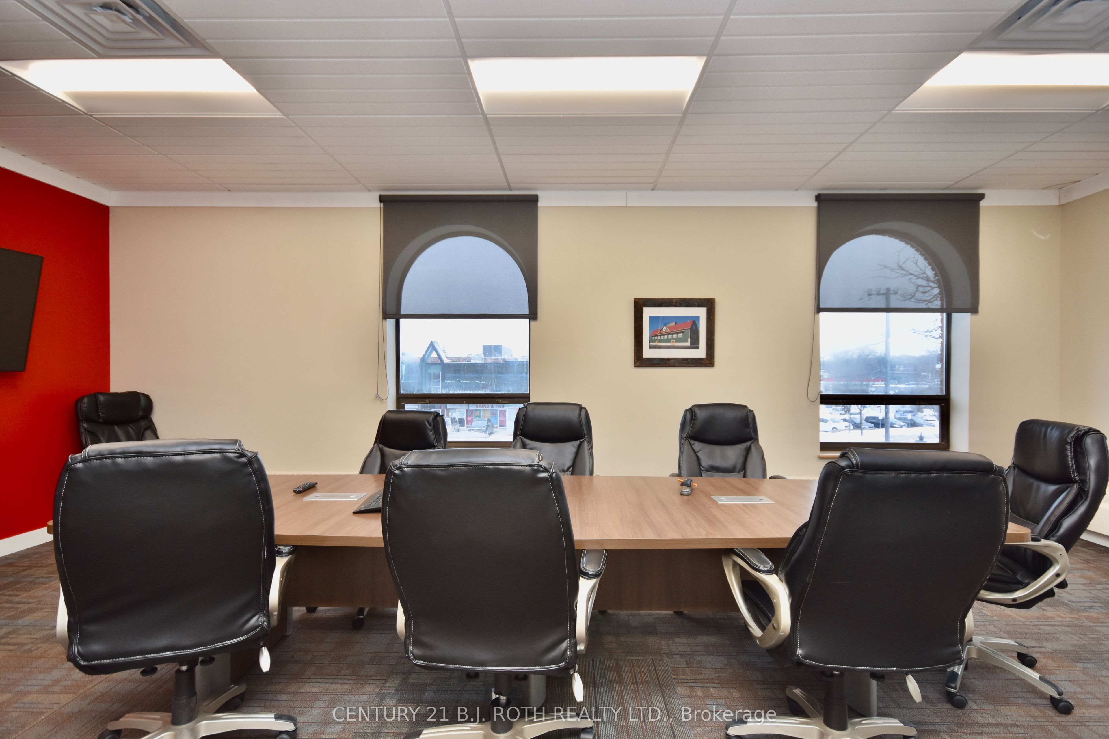 31 Colborne Street E Property Photo 23