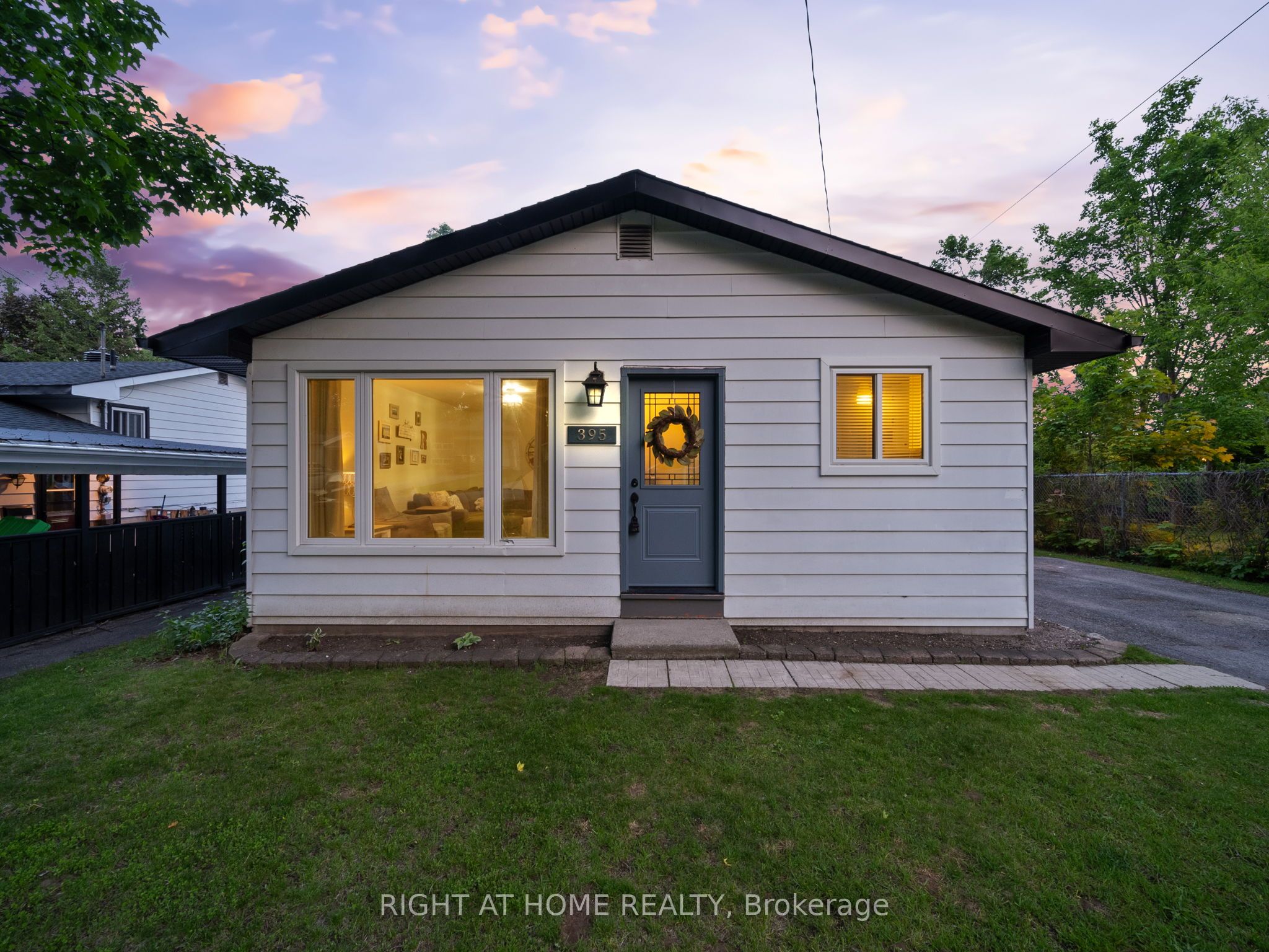 395 Homewood Avenue Picture