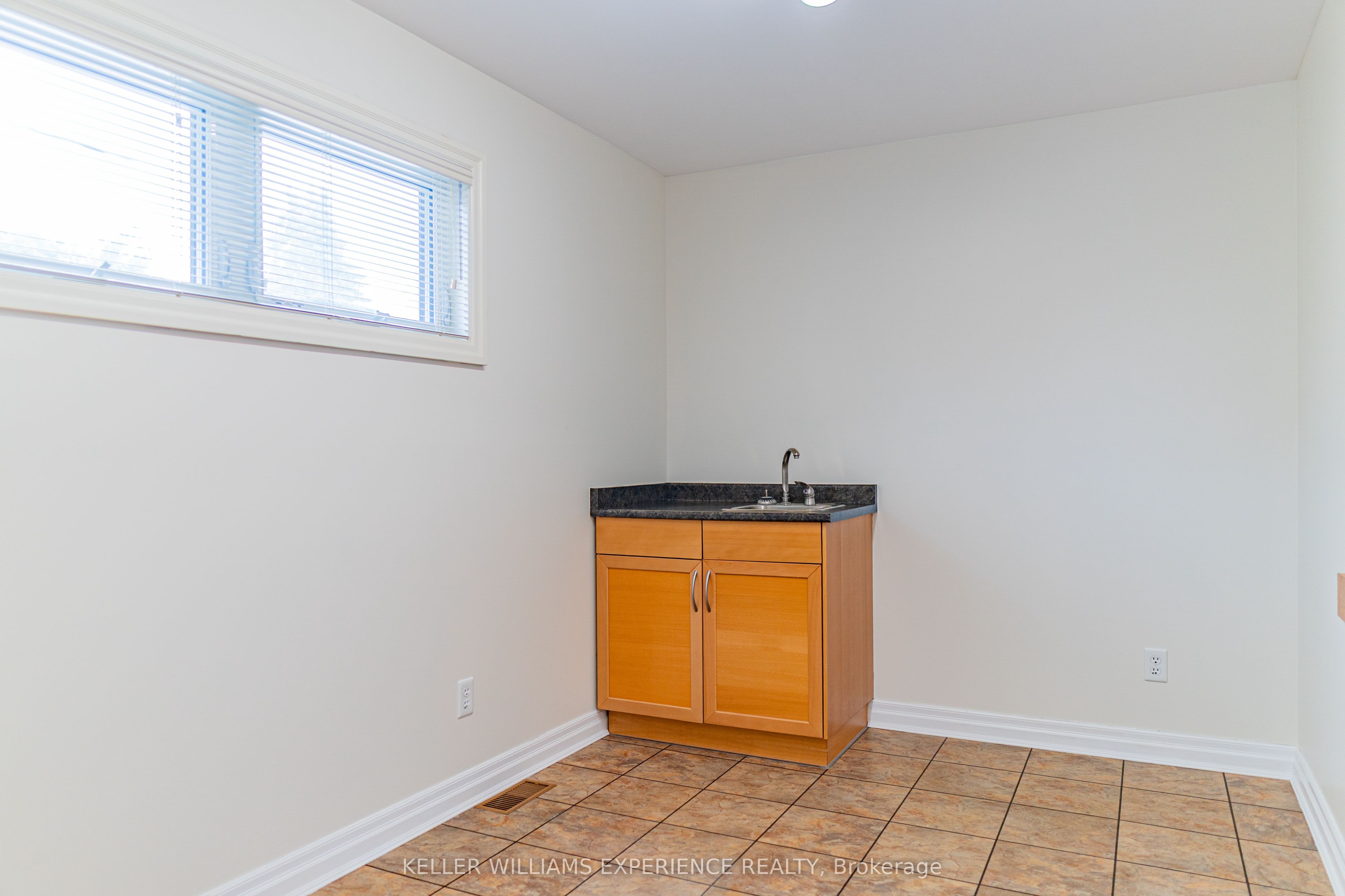 153 Colborne Street Property Photo 28