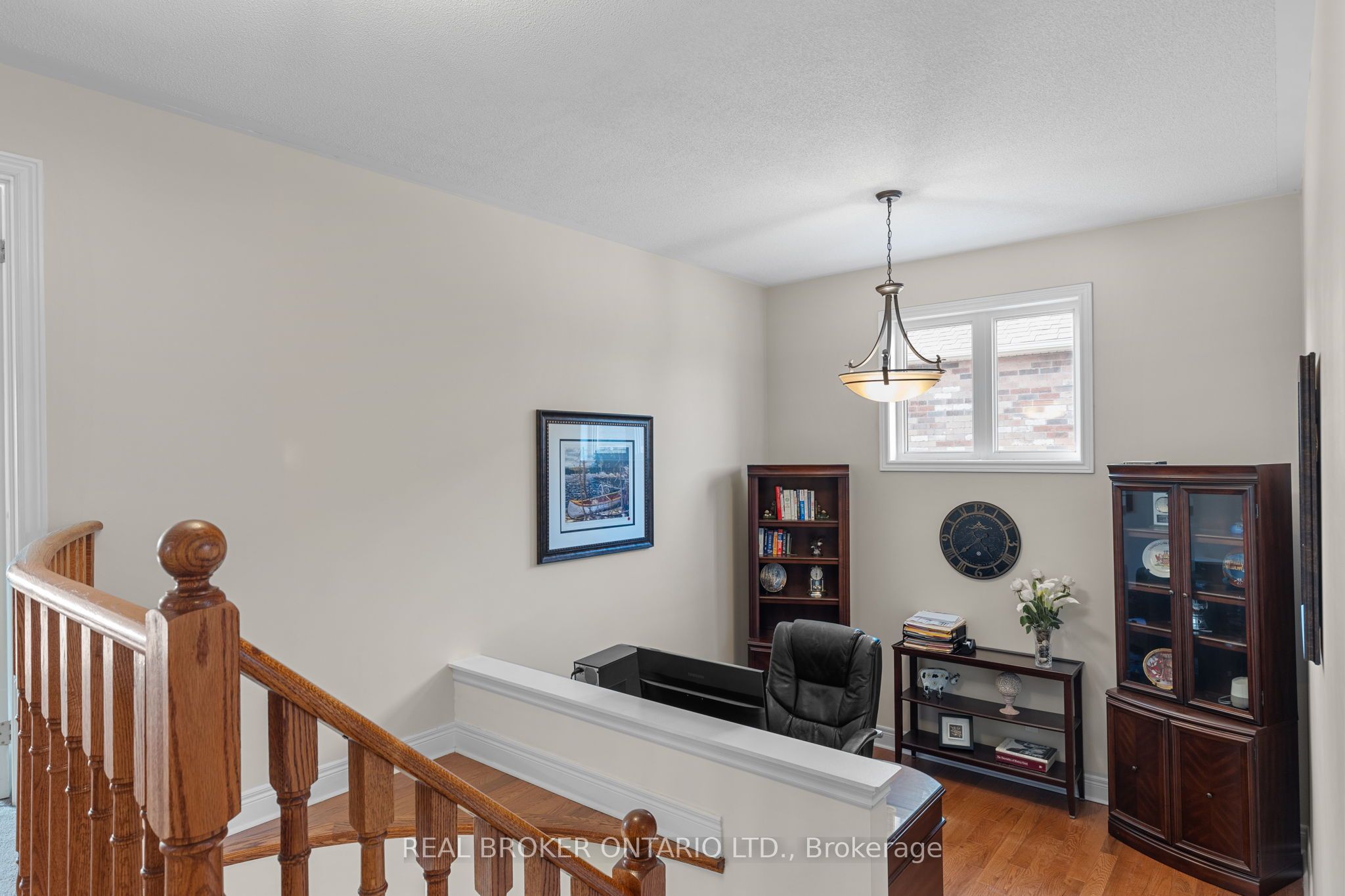 33 Royal Park Boulevard Property Photo 21