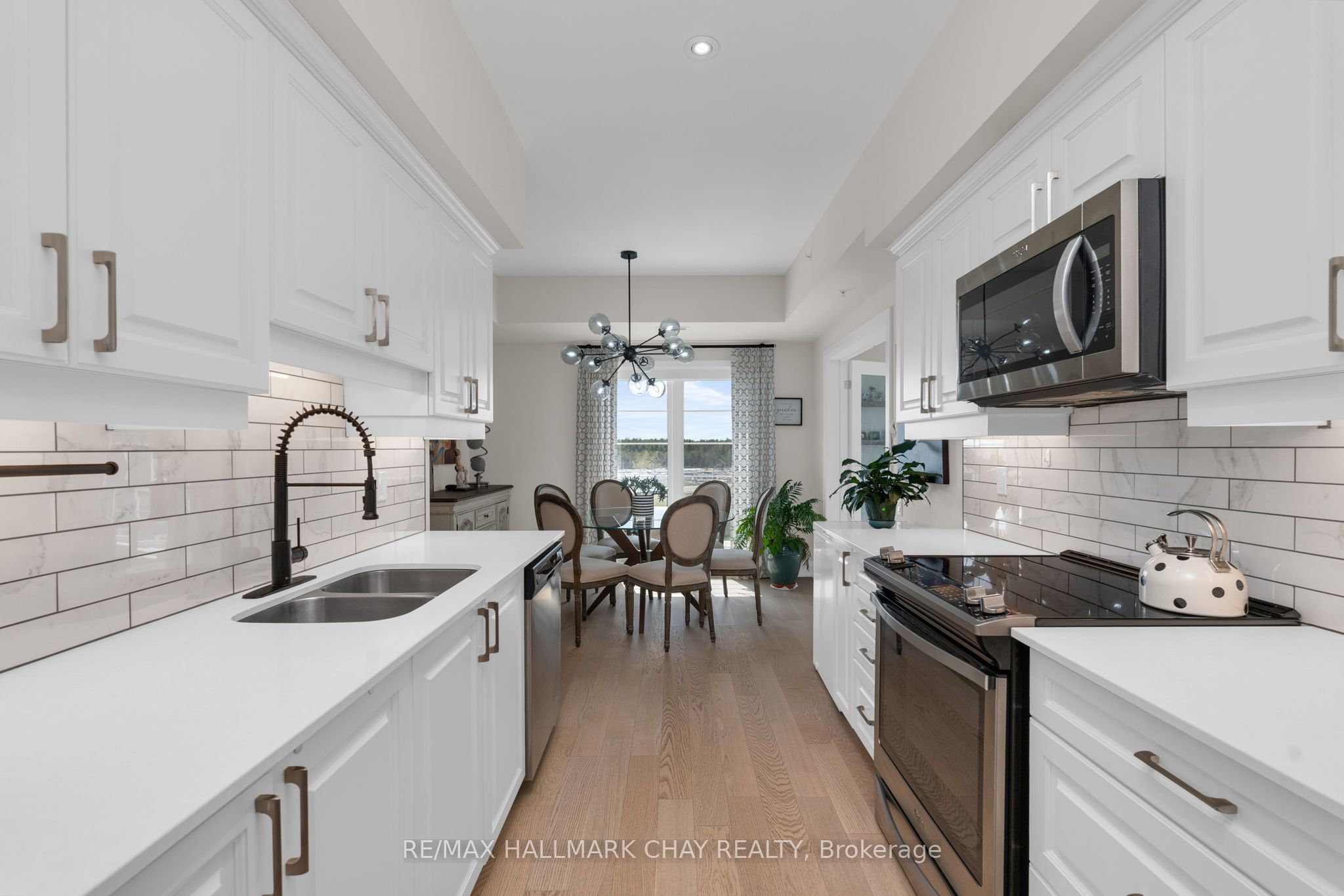 54 Koda Street 401 Property Photo 10