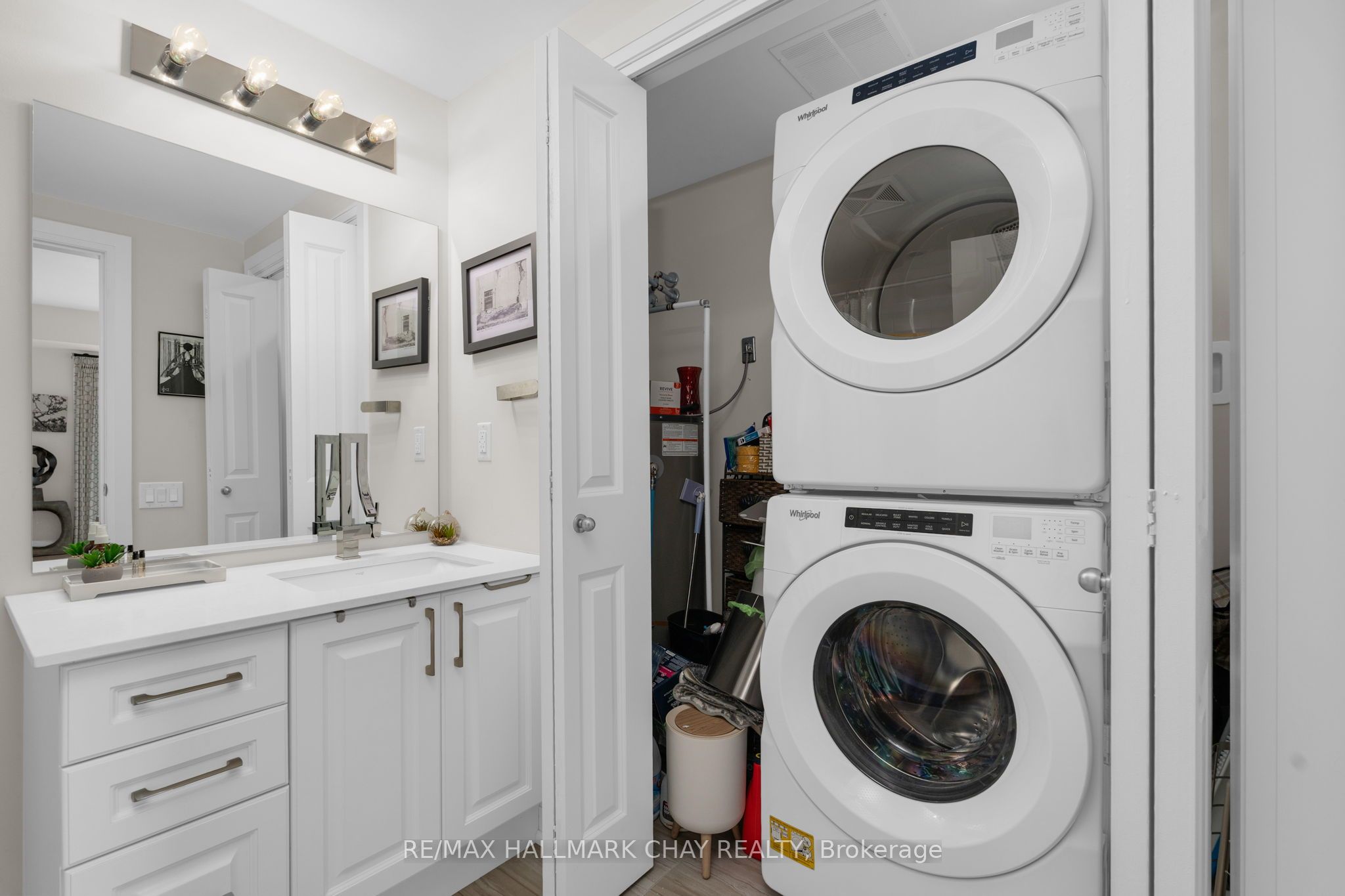 54 Koda Street 401 Property Photo 17