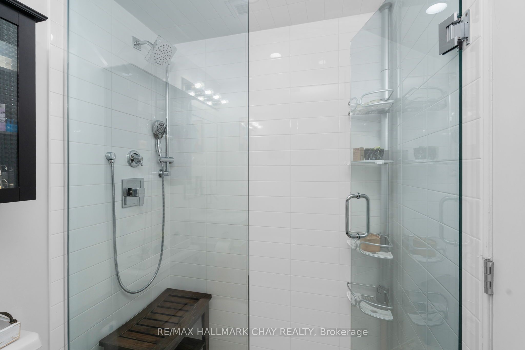 54 Koda Street 401 Property Photo 21