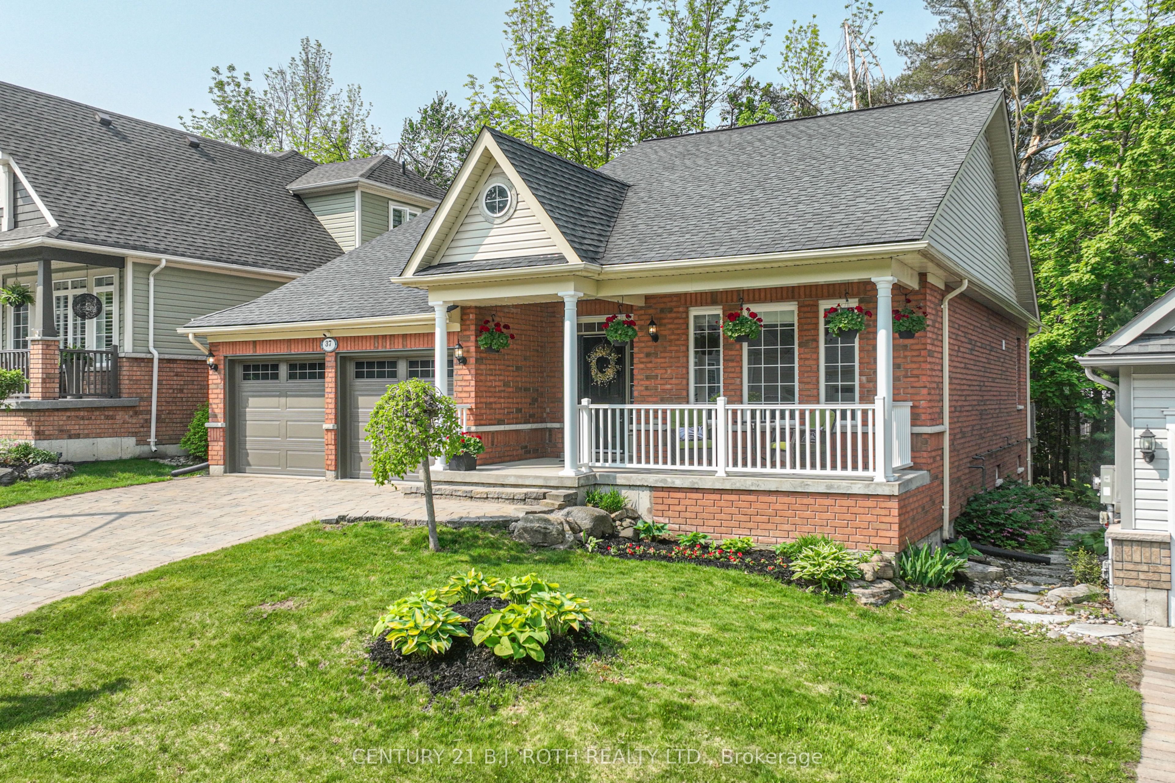 37 Tanglewood Crescent Property Photo 1