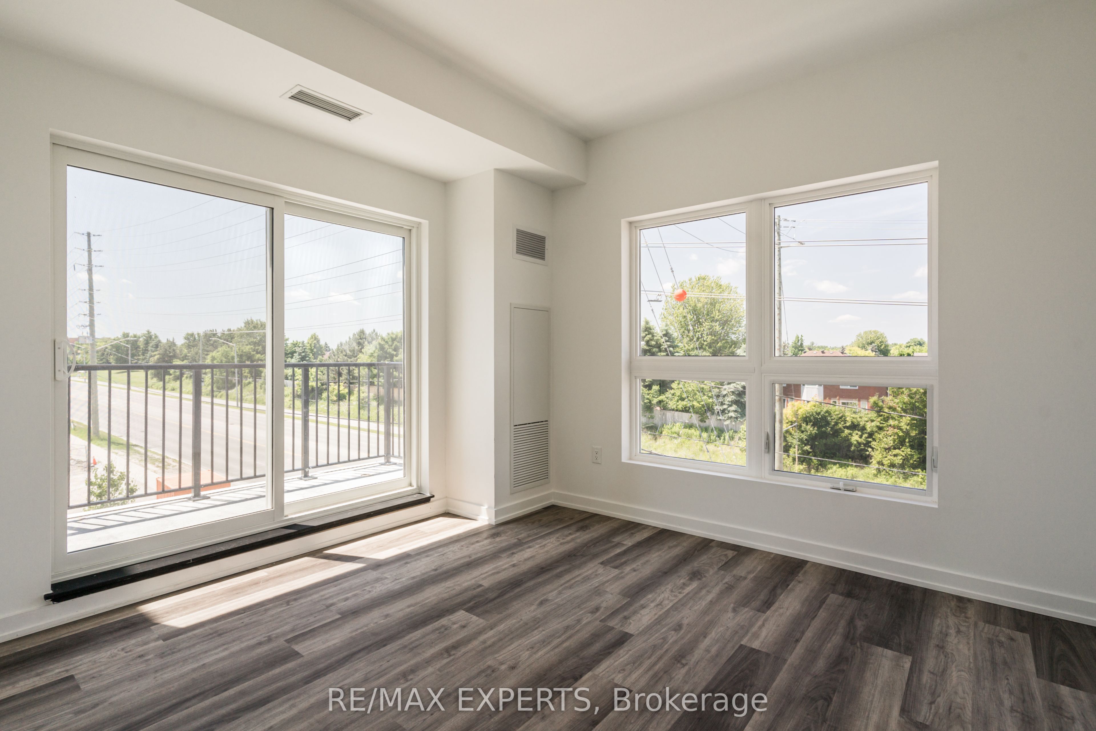 #307 - 430 Essa Road Property Photo 29