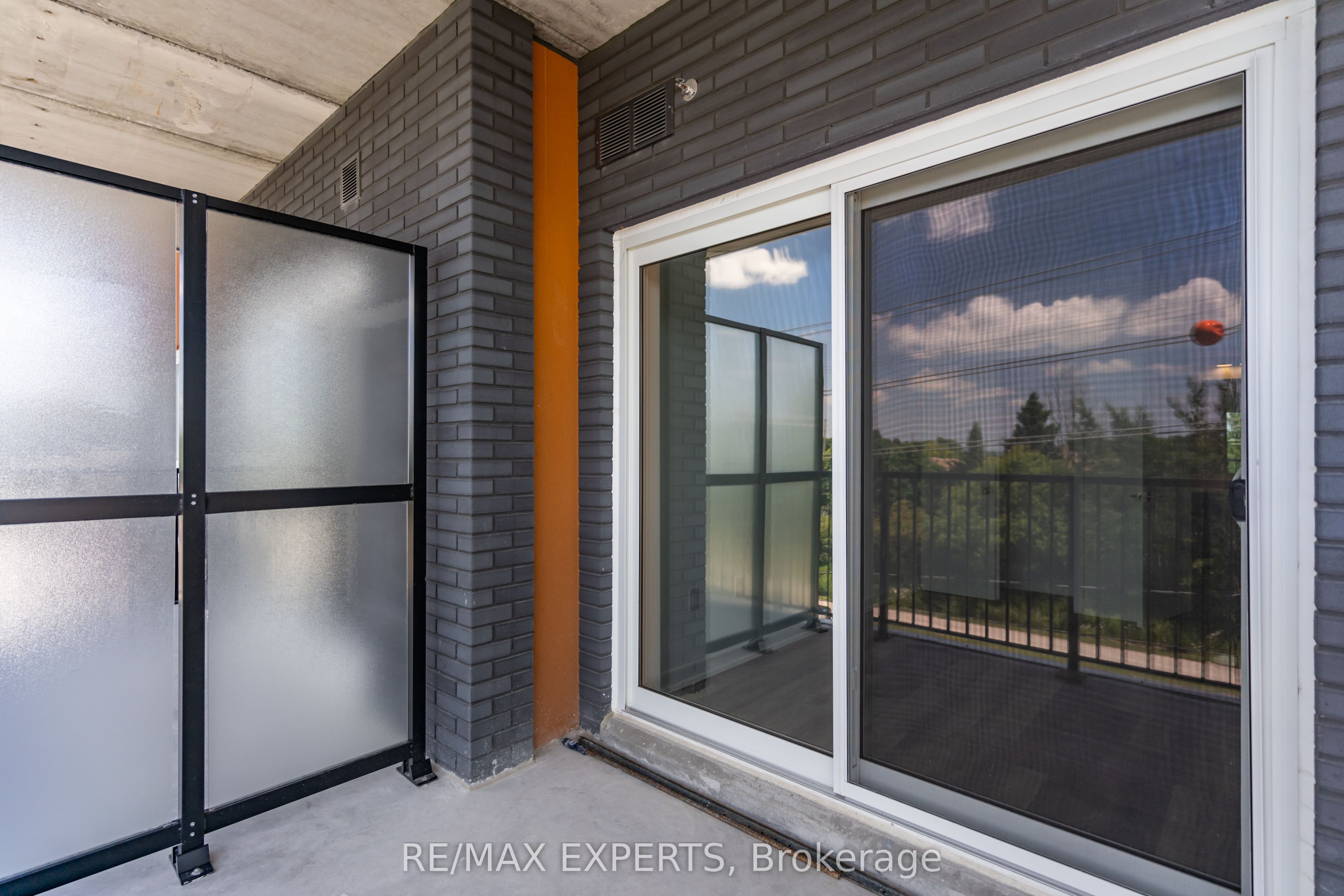 #307 - 430 Essa Road Property Photo 39