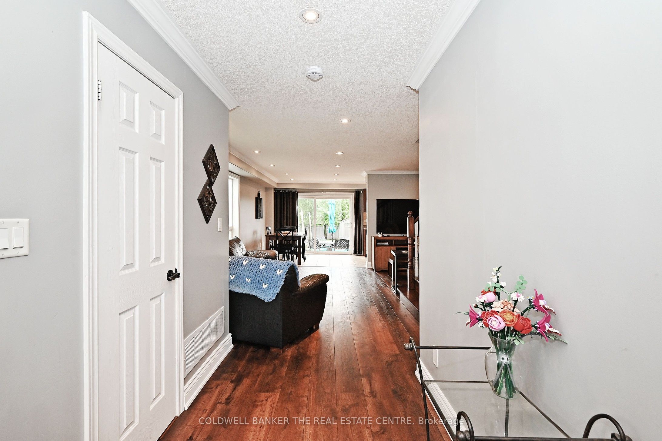 25 Lake Crescent Property Photo 5