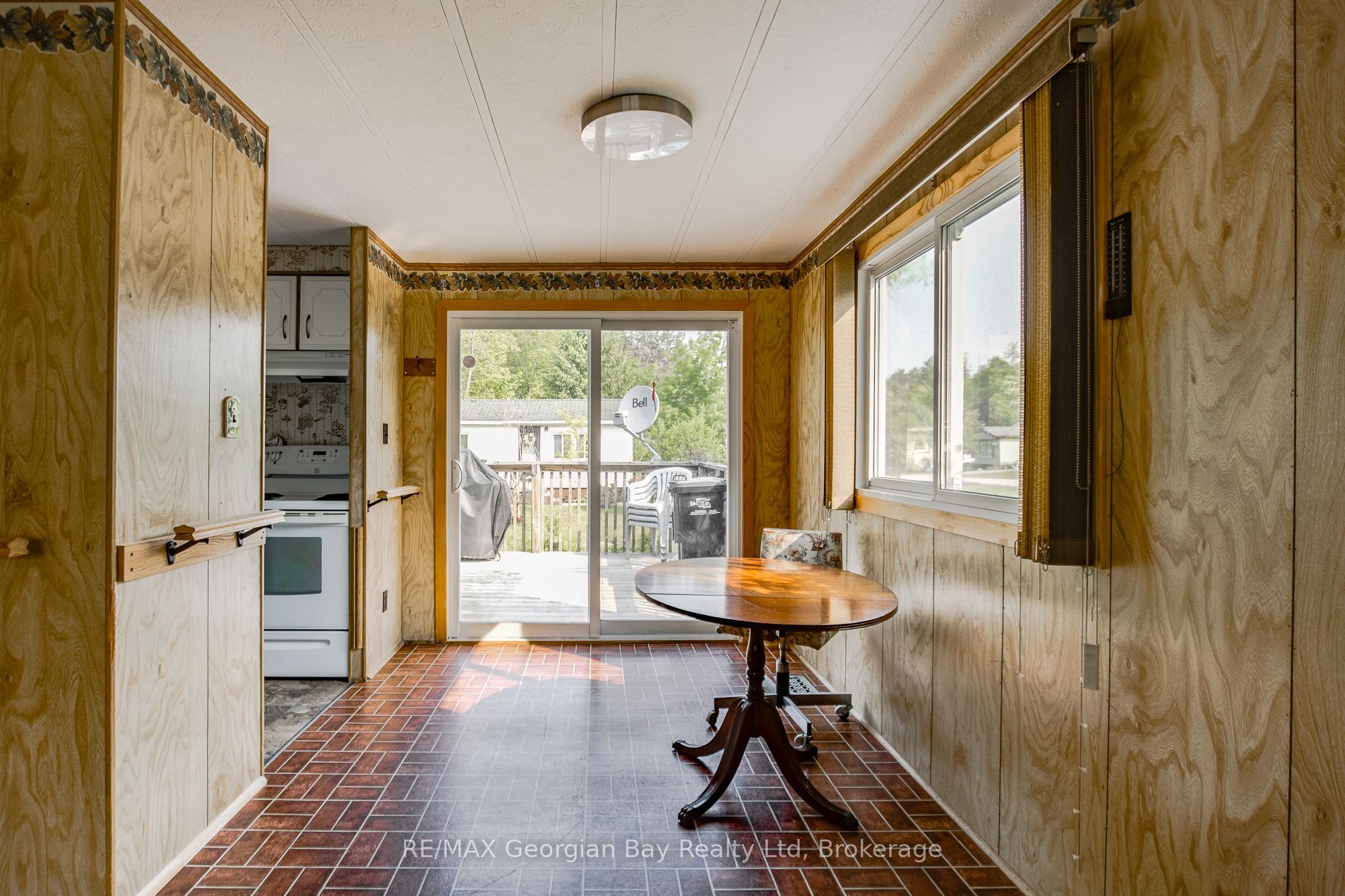 5263 Elliott Side Road 58 Property Photo 2