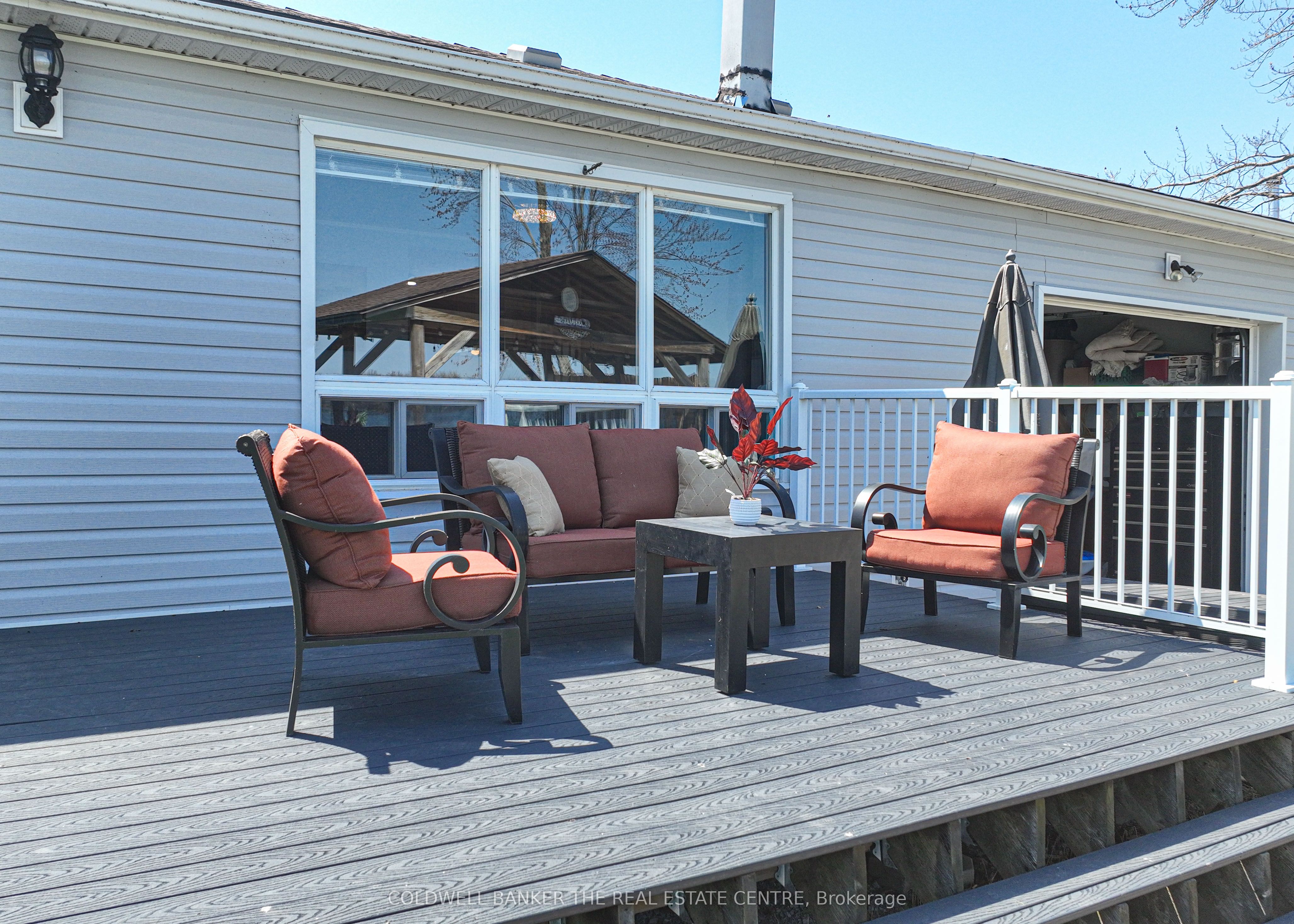 4137 Bayview Avenue Property Photo 5