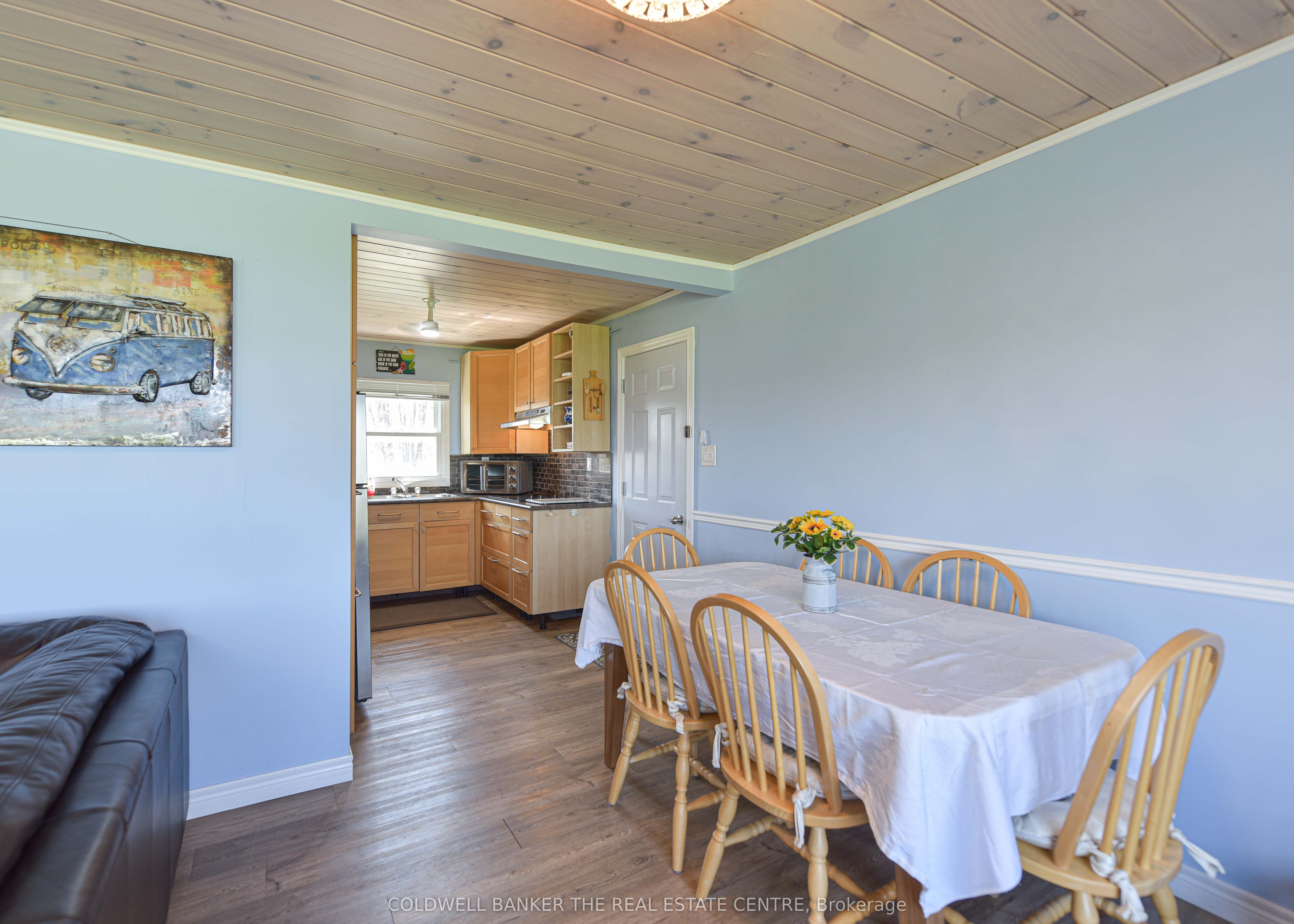 4137 Bayview Avenue Property Photo 8