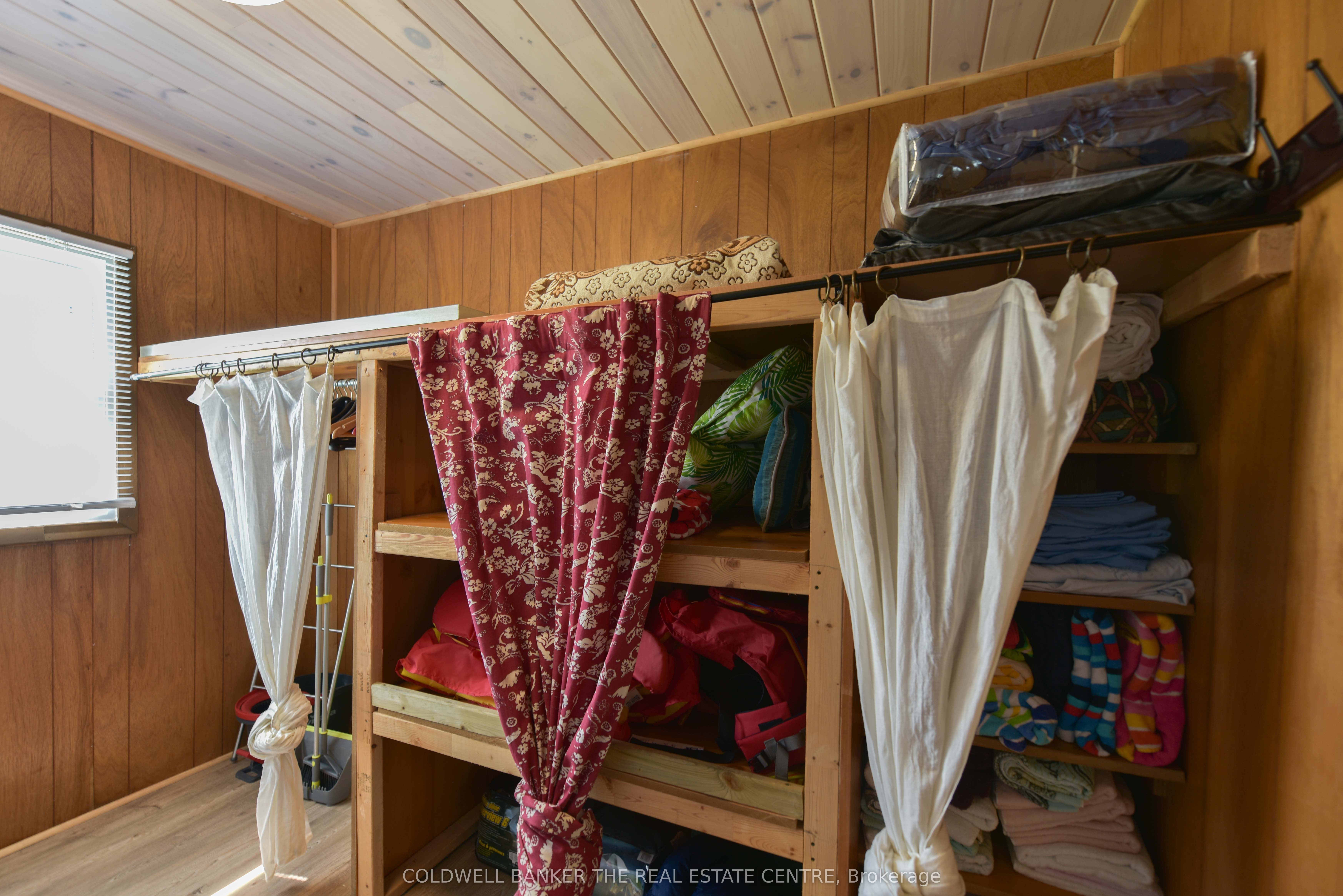 4137 Bayview Avenue Property Photo 11