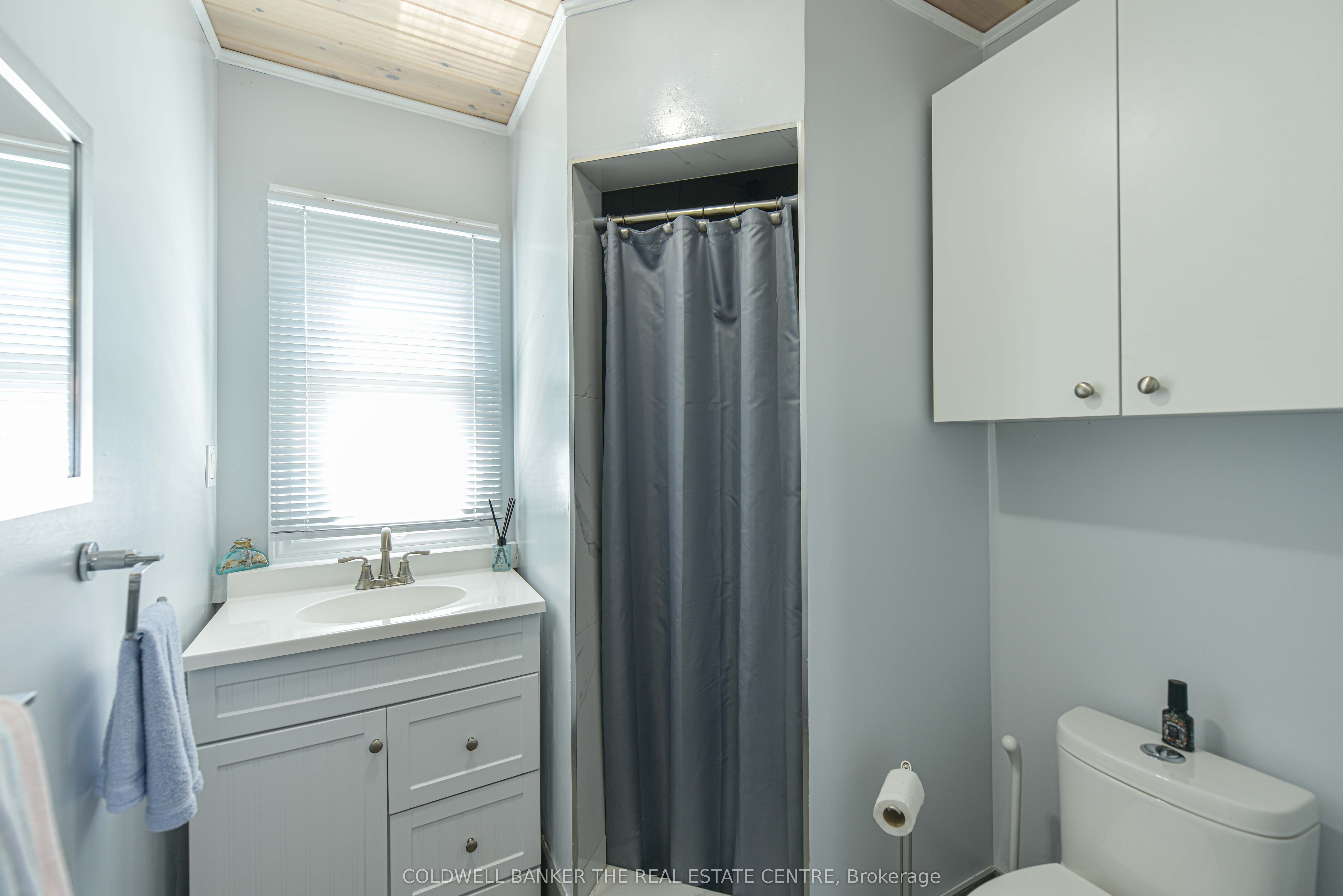 4137 Bayview Avenue Property Photo 12