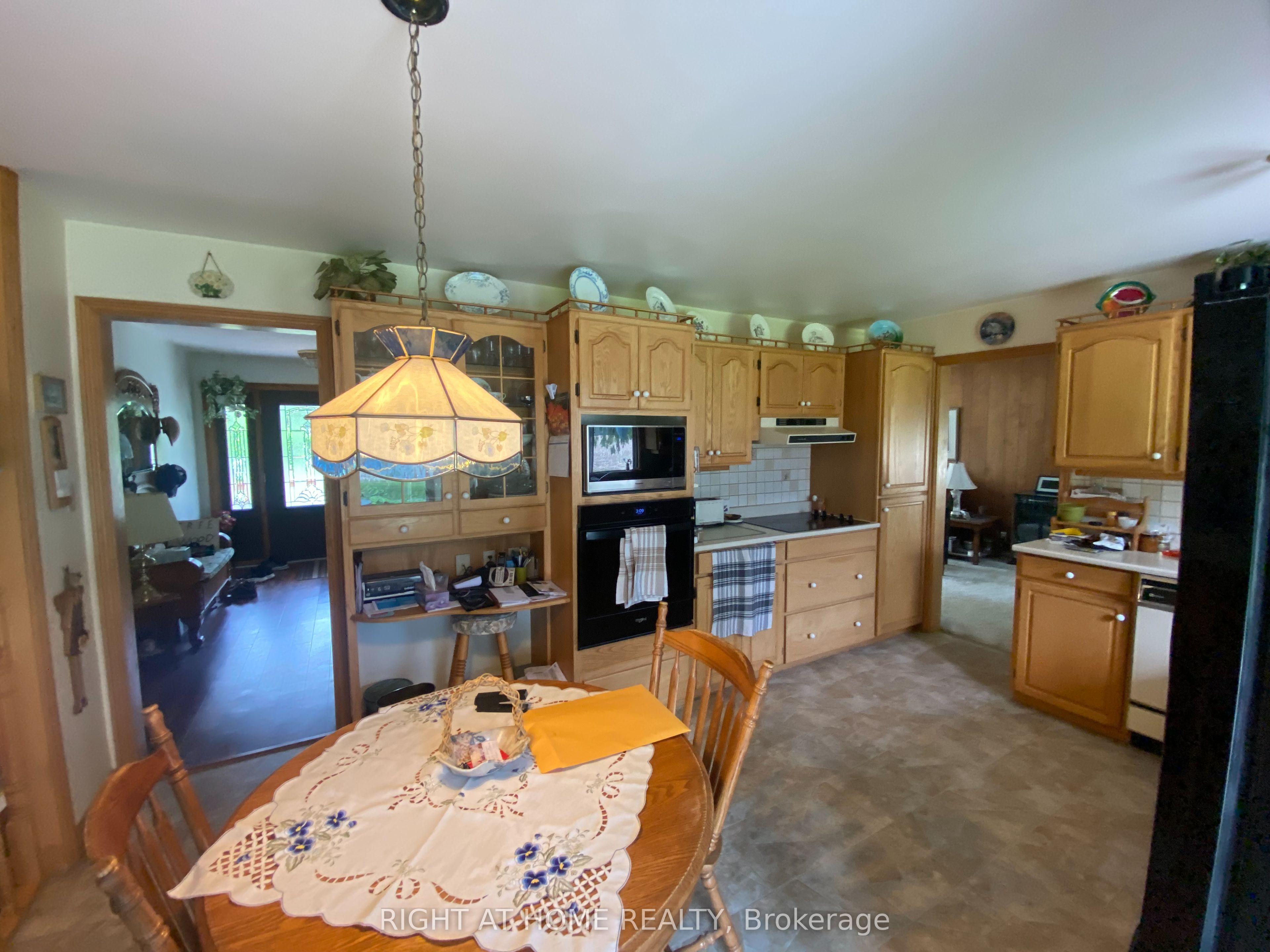978 15/16 Sideroad Property Photo 7