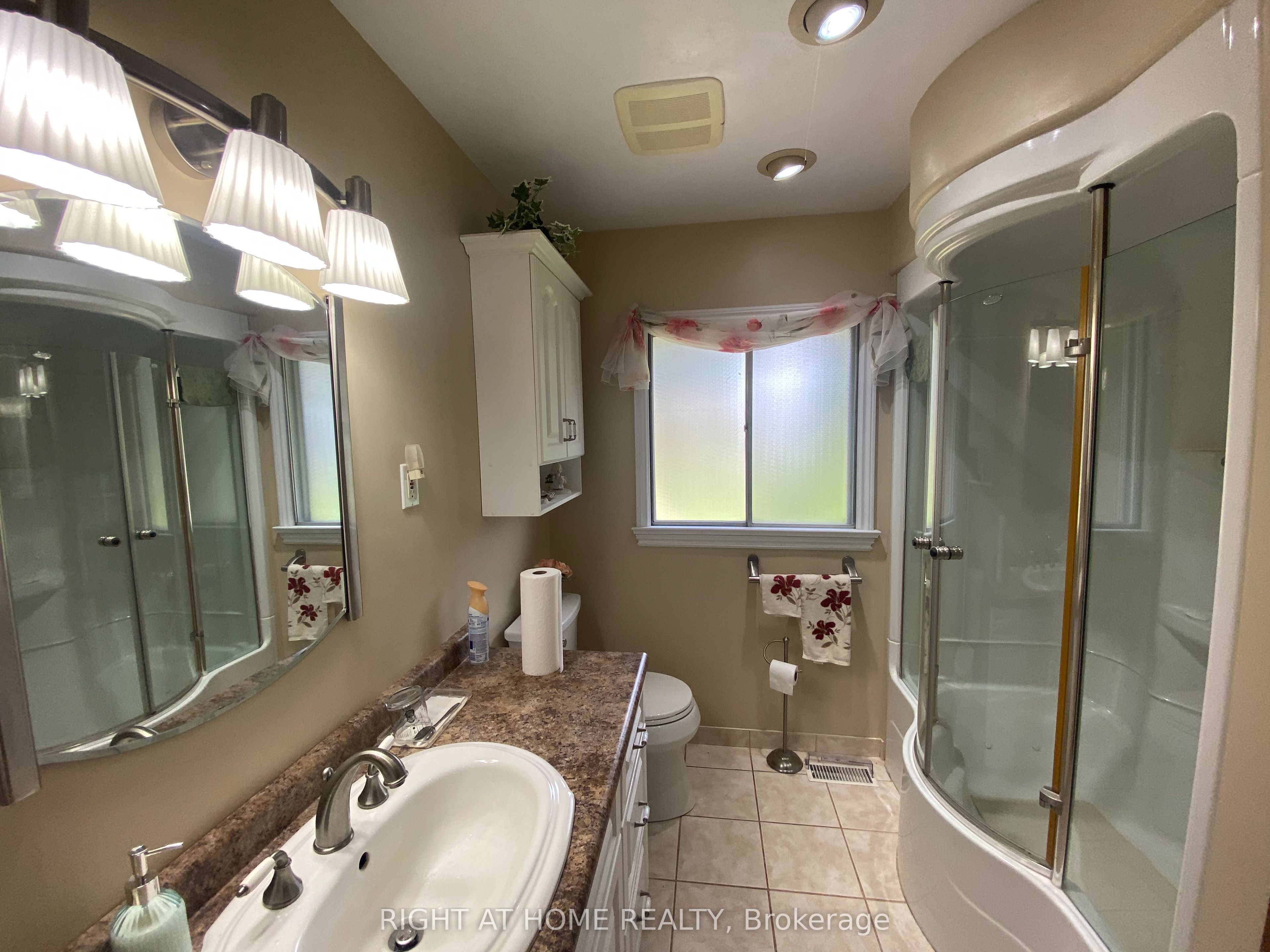 978 15/16 Sideroad Property Photo 8