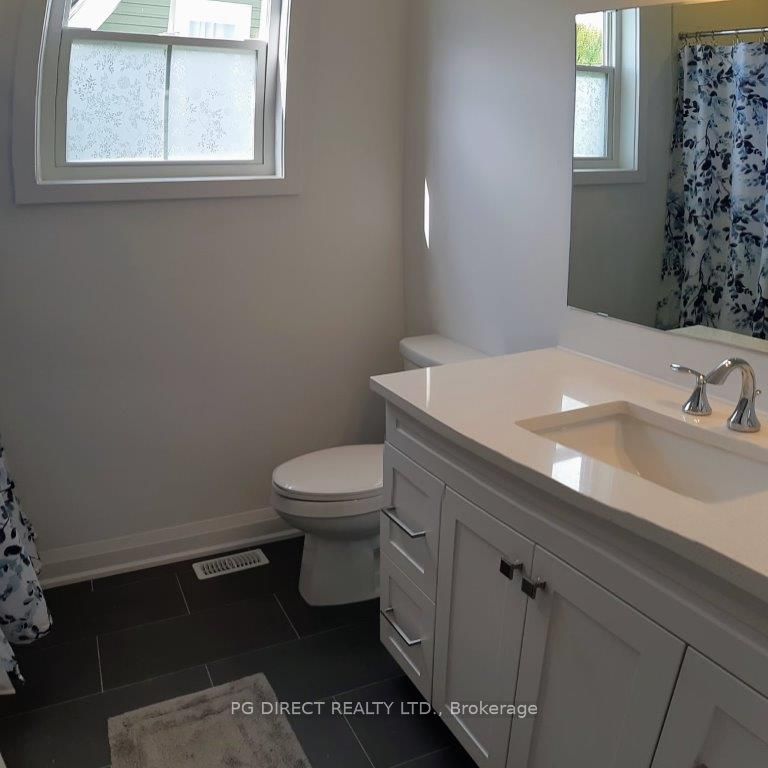 14 Danielle Crescent Property Photo 5