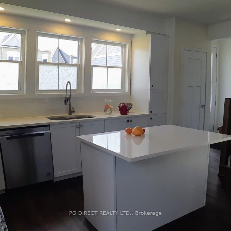 14 Danielle Crescent Property Photo 12