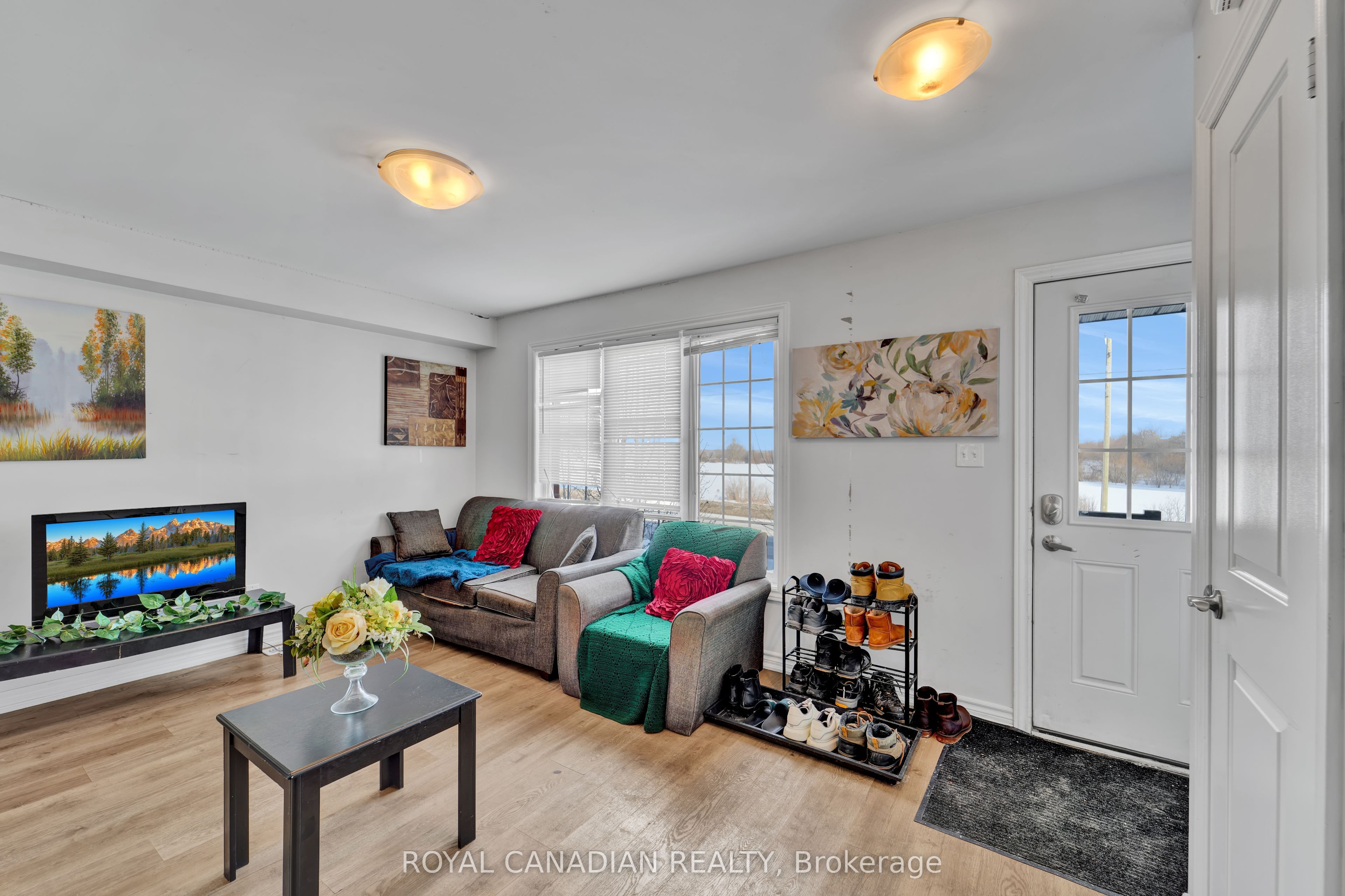 252 Penetanguishene Road 14 Property Photo 11