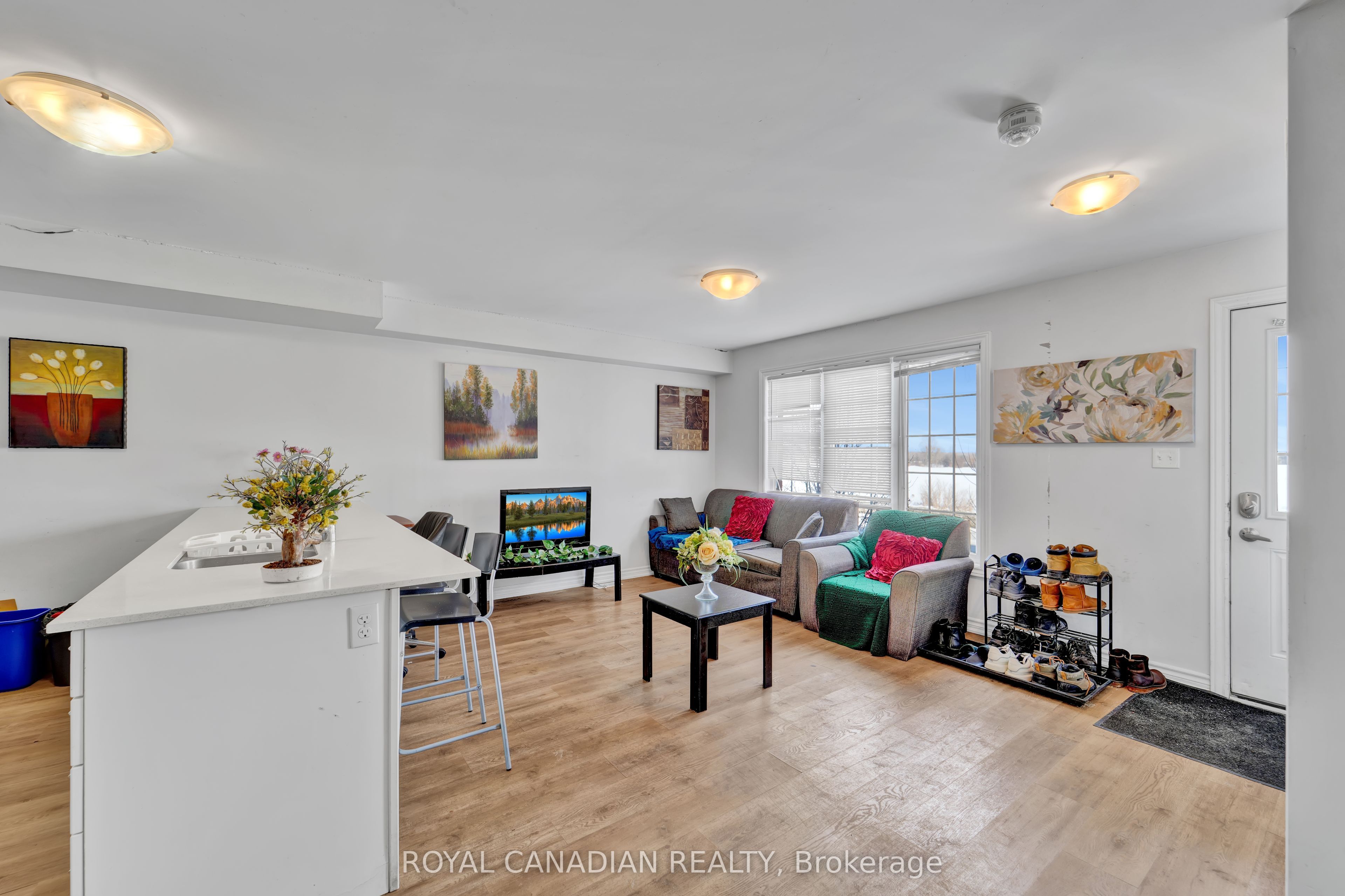 252 Penetanguishene Road 14 Property Photo 12