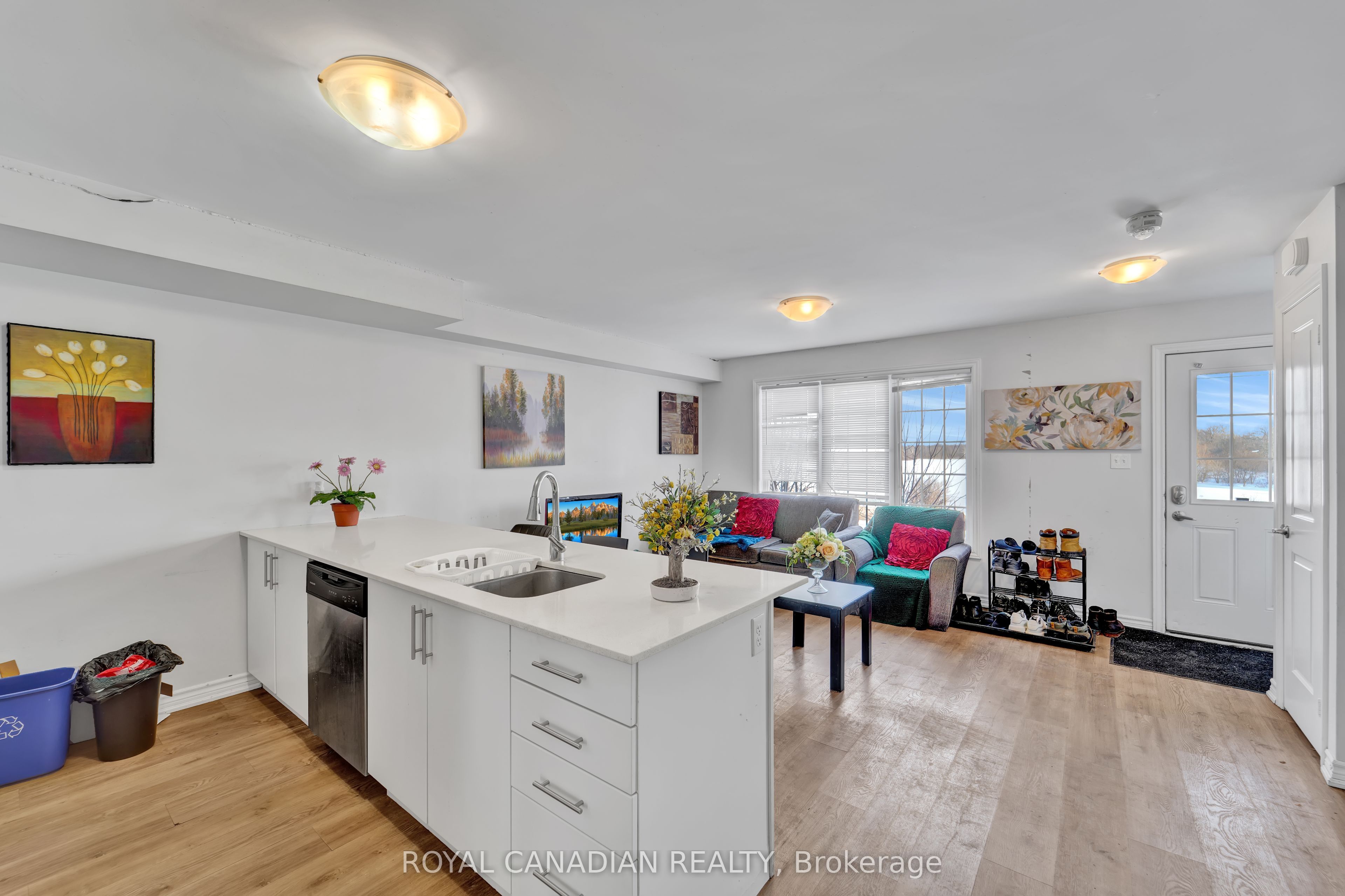 252 Penetanguishene Road 14 Property Photo 17