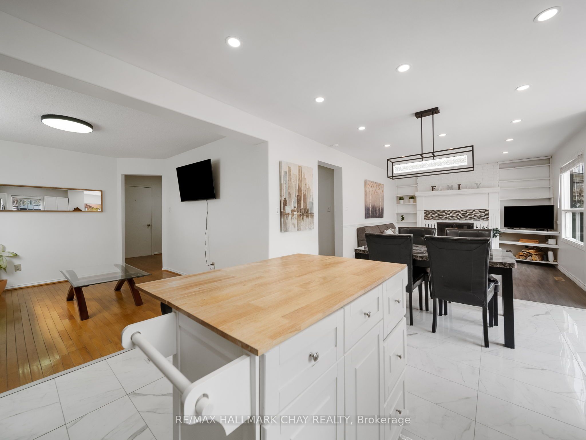 51 Shakespeare Cres Property Photo 14