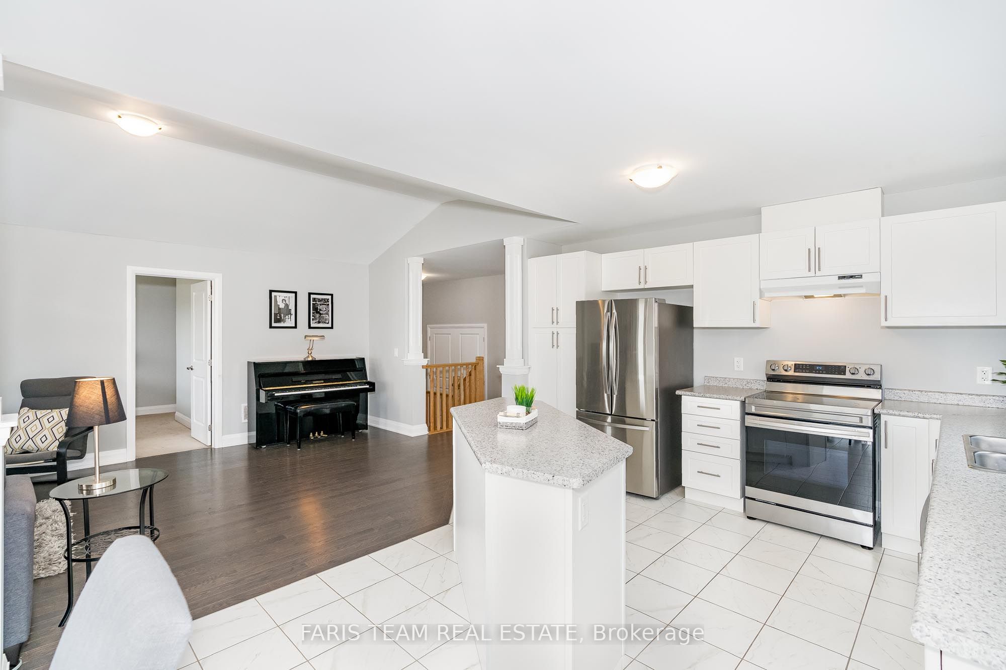 14 Beausoleil Dr Property Photo 5