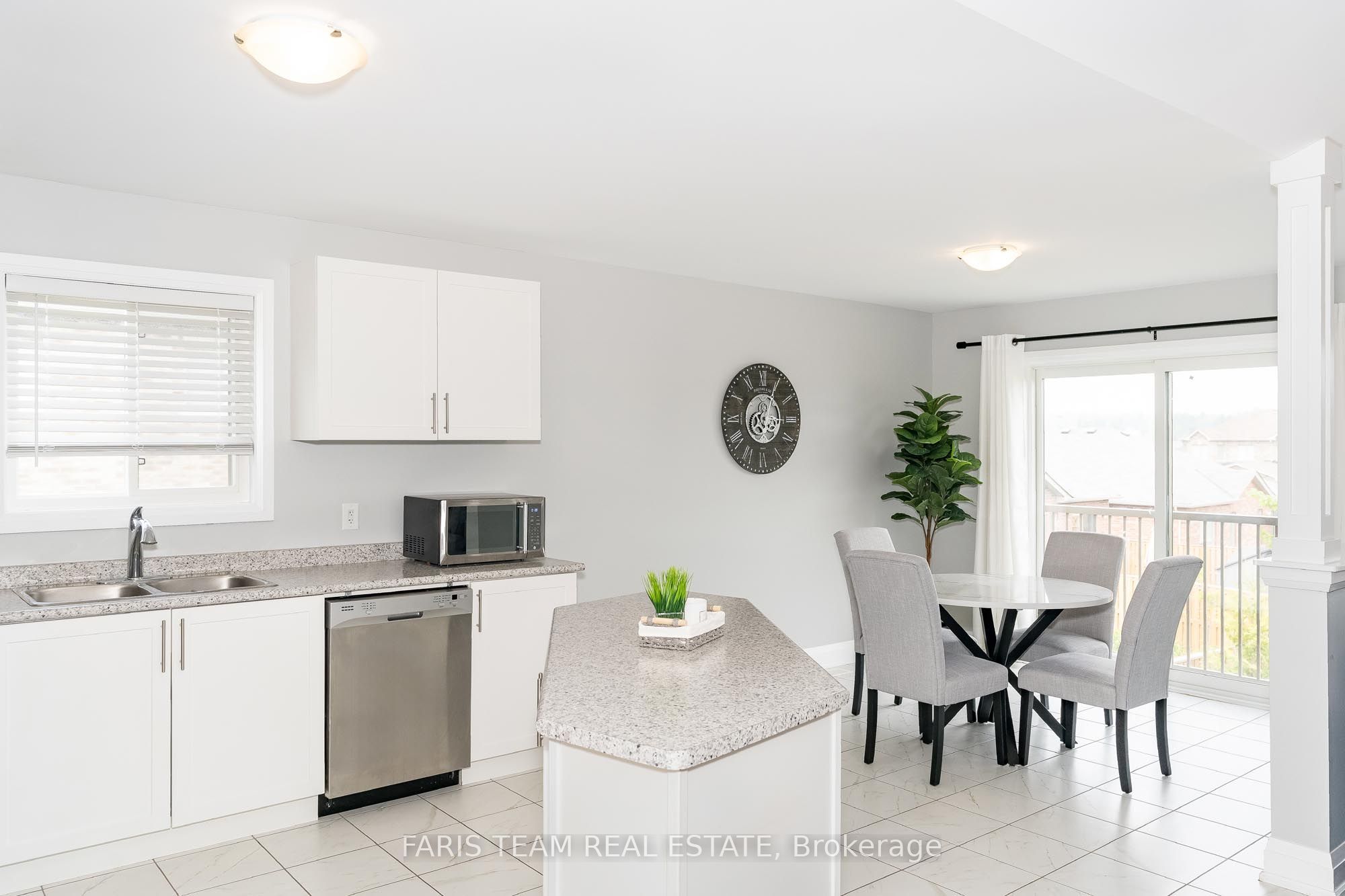 14 Beausoleil Dr Property Photo 6