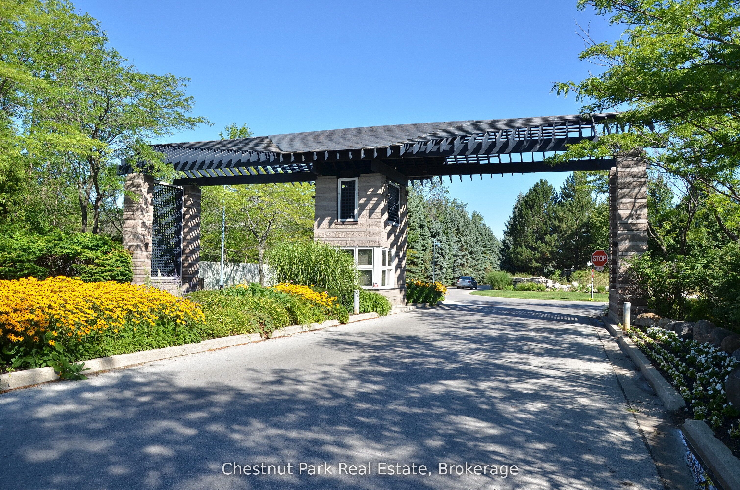 650 Johnston Park Avenue Property Photo 25