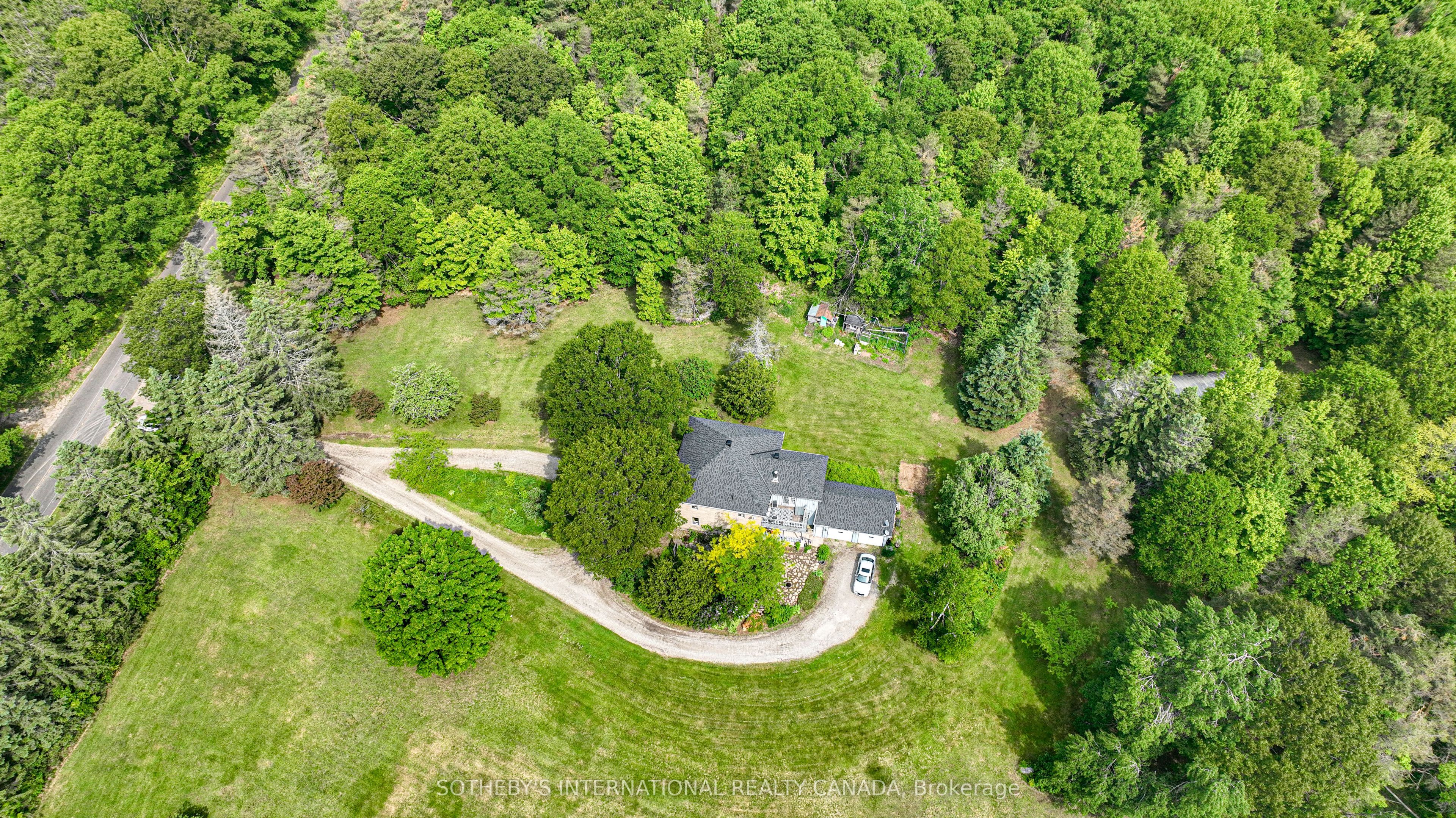 5789 4 Line Property Photo 4