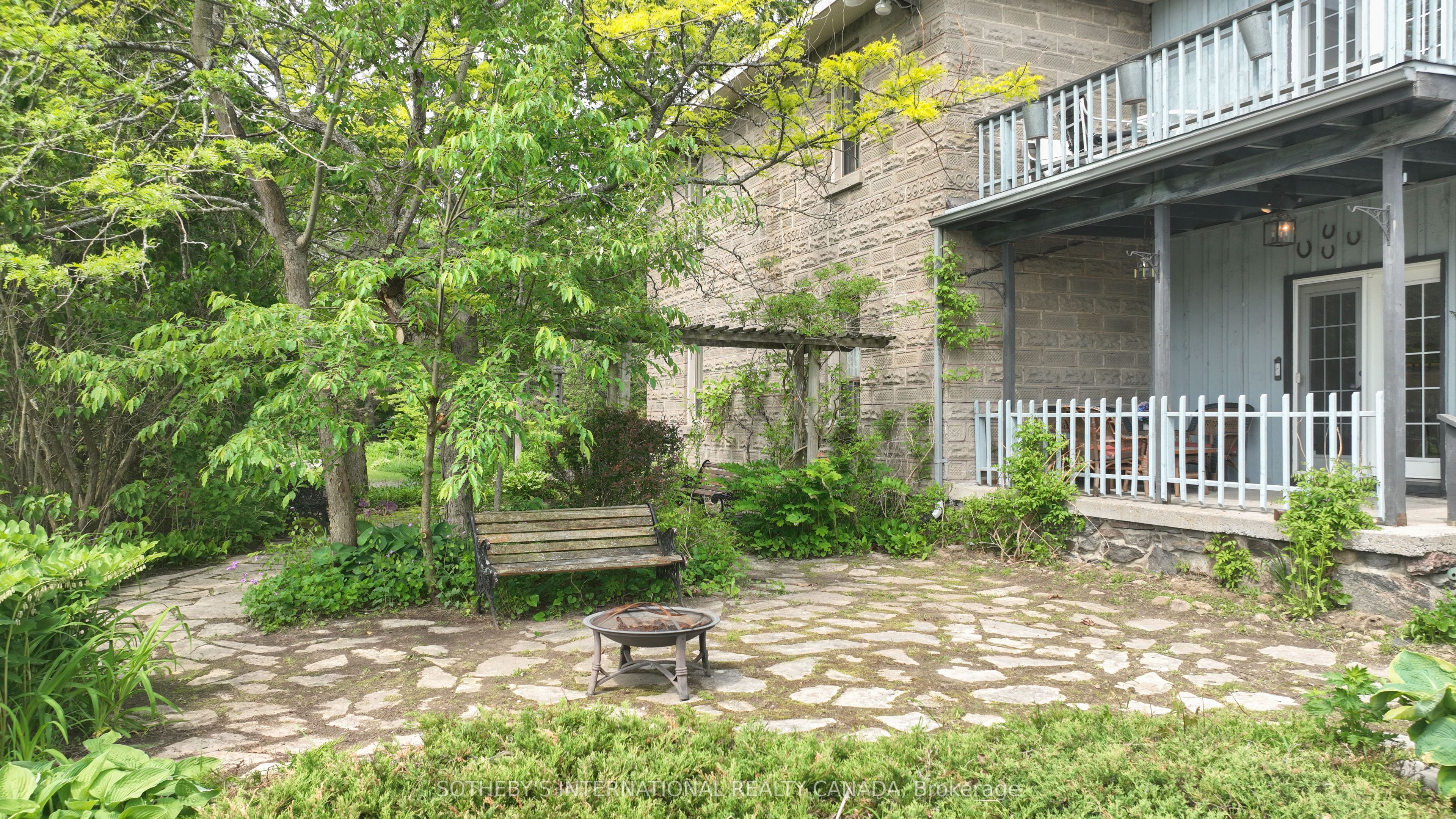 5789 4 Line Property Photo 6