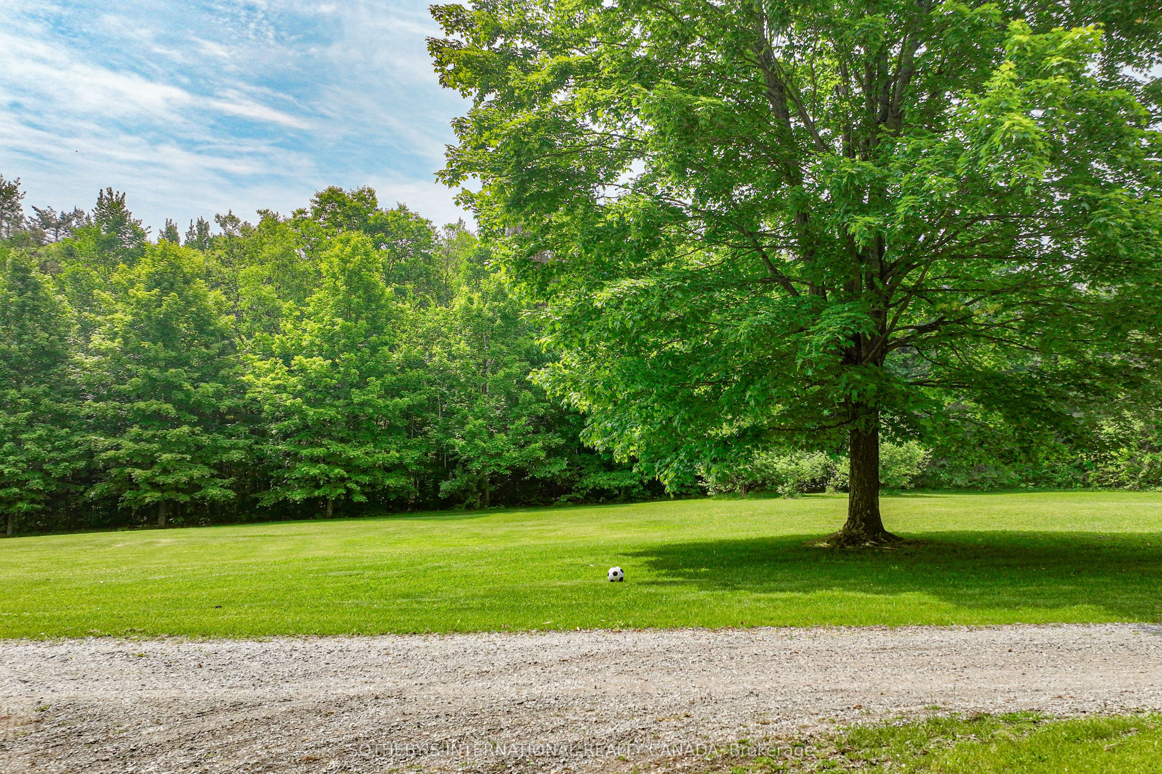 5789 4 Line Property Photo 11