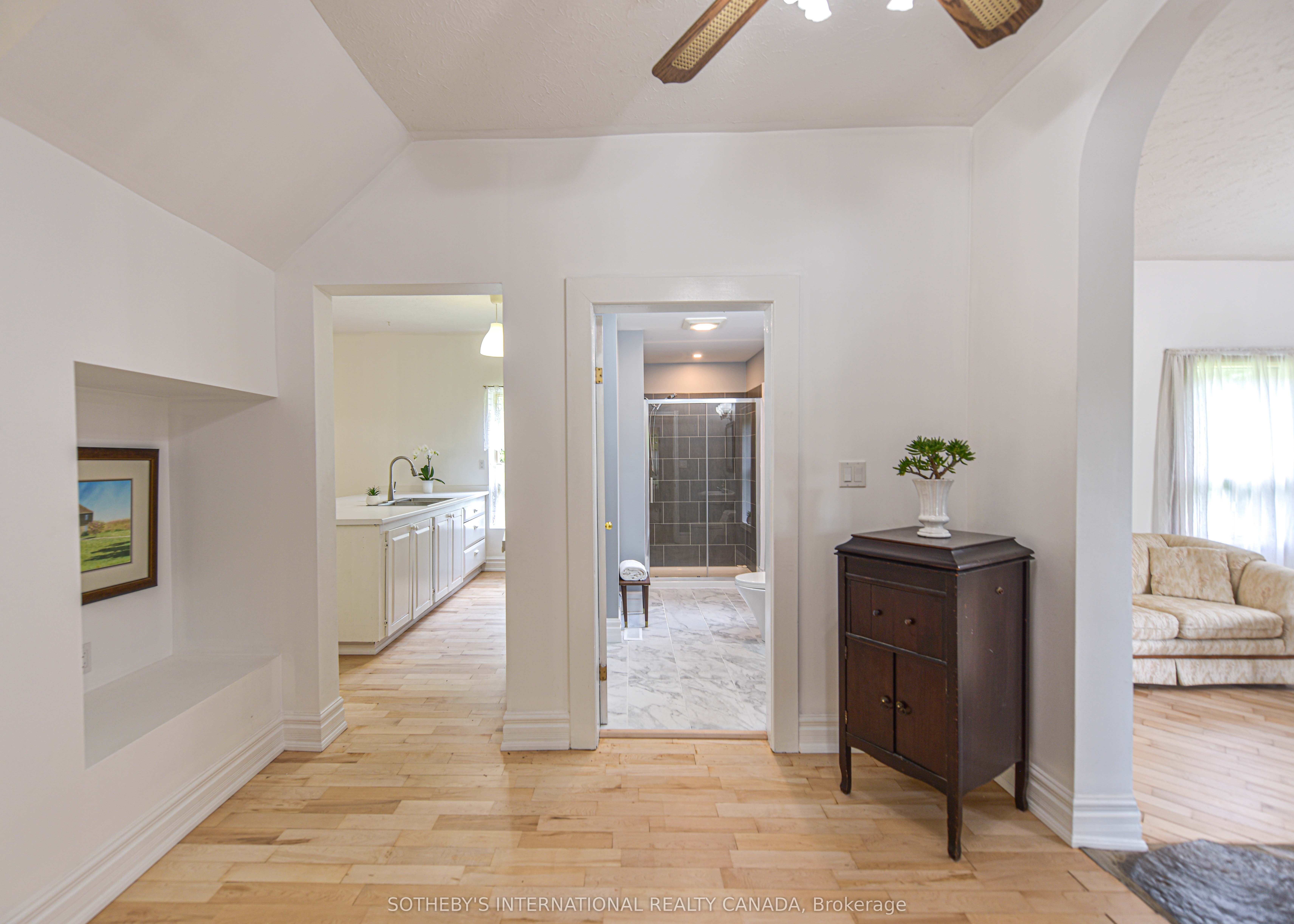 5789 4 Line Property Photo 19