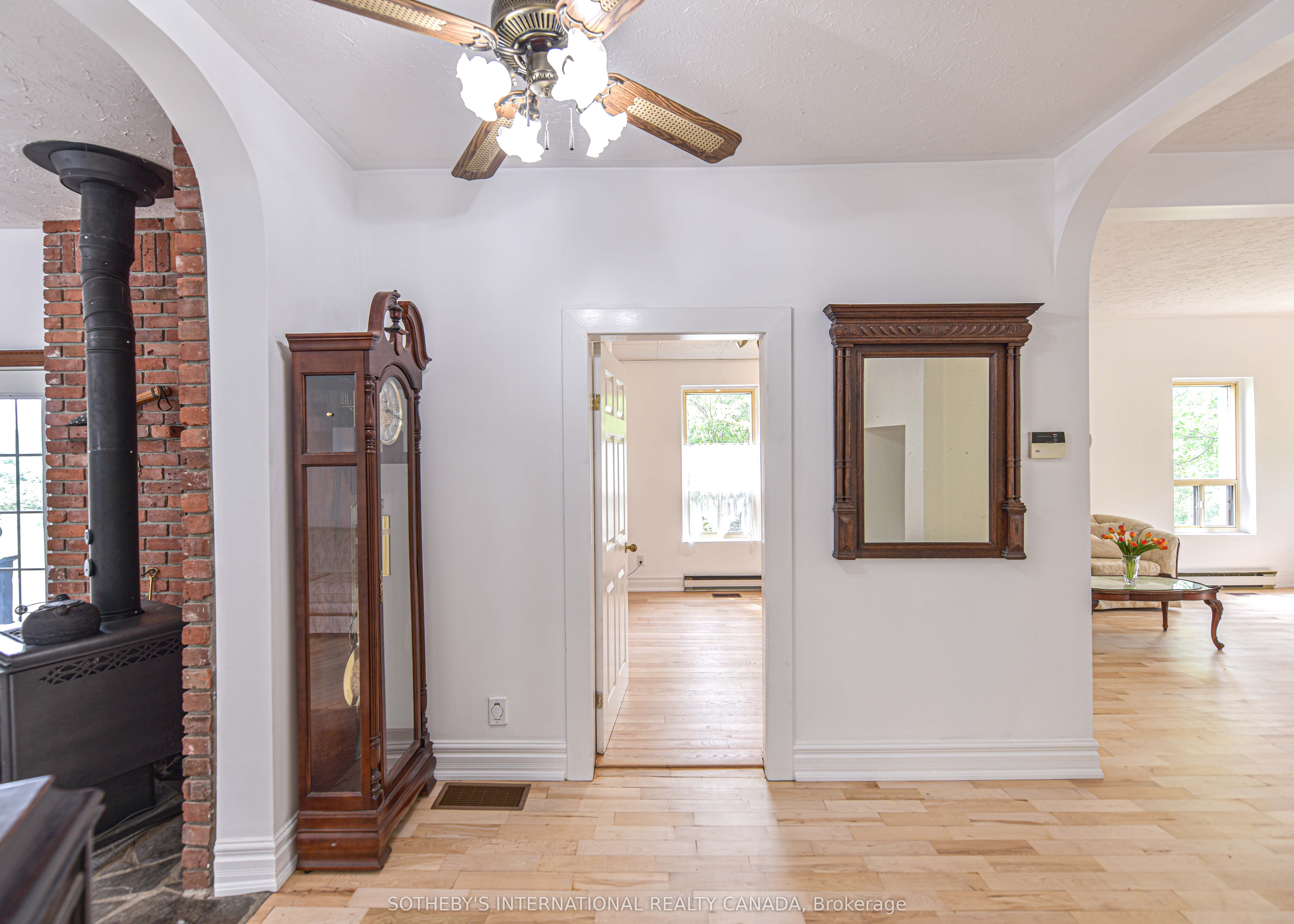 5789 4 Line Property Photo 21