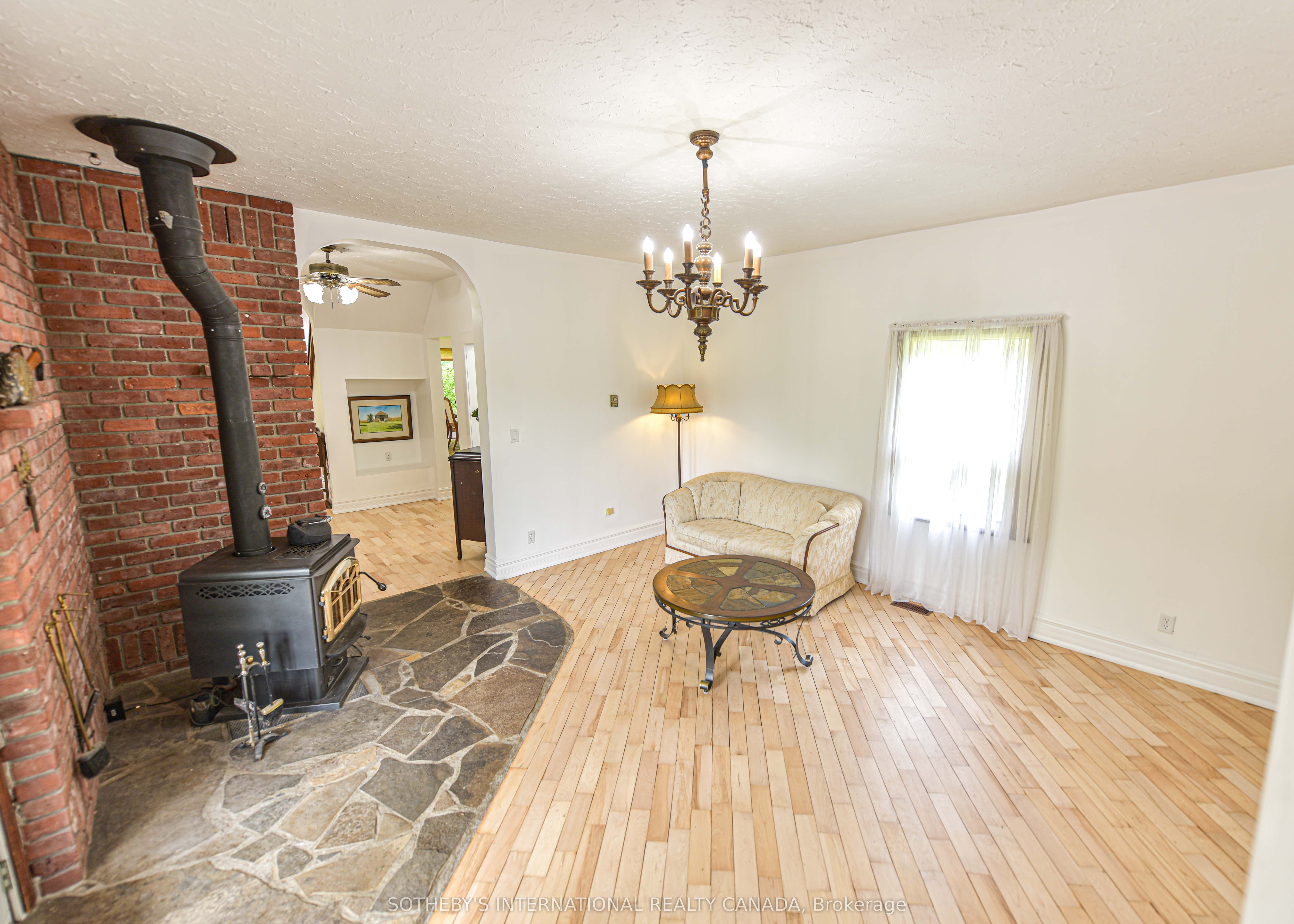 5789 4 Line Property Photo 26