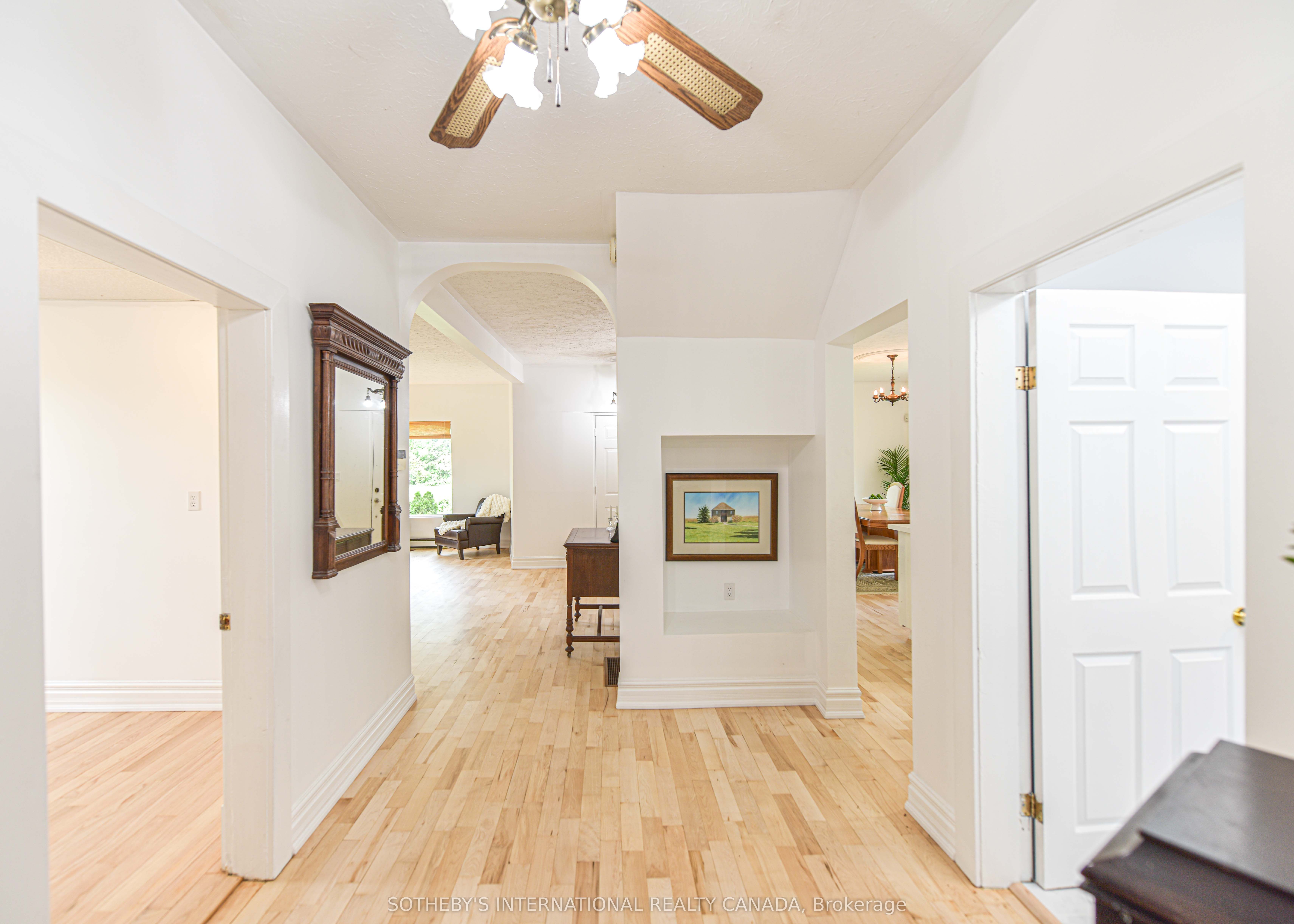 5789 4 Line Property Photo 27