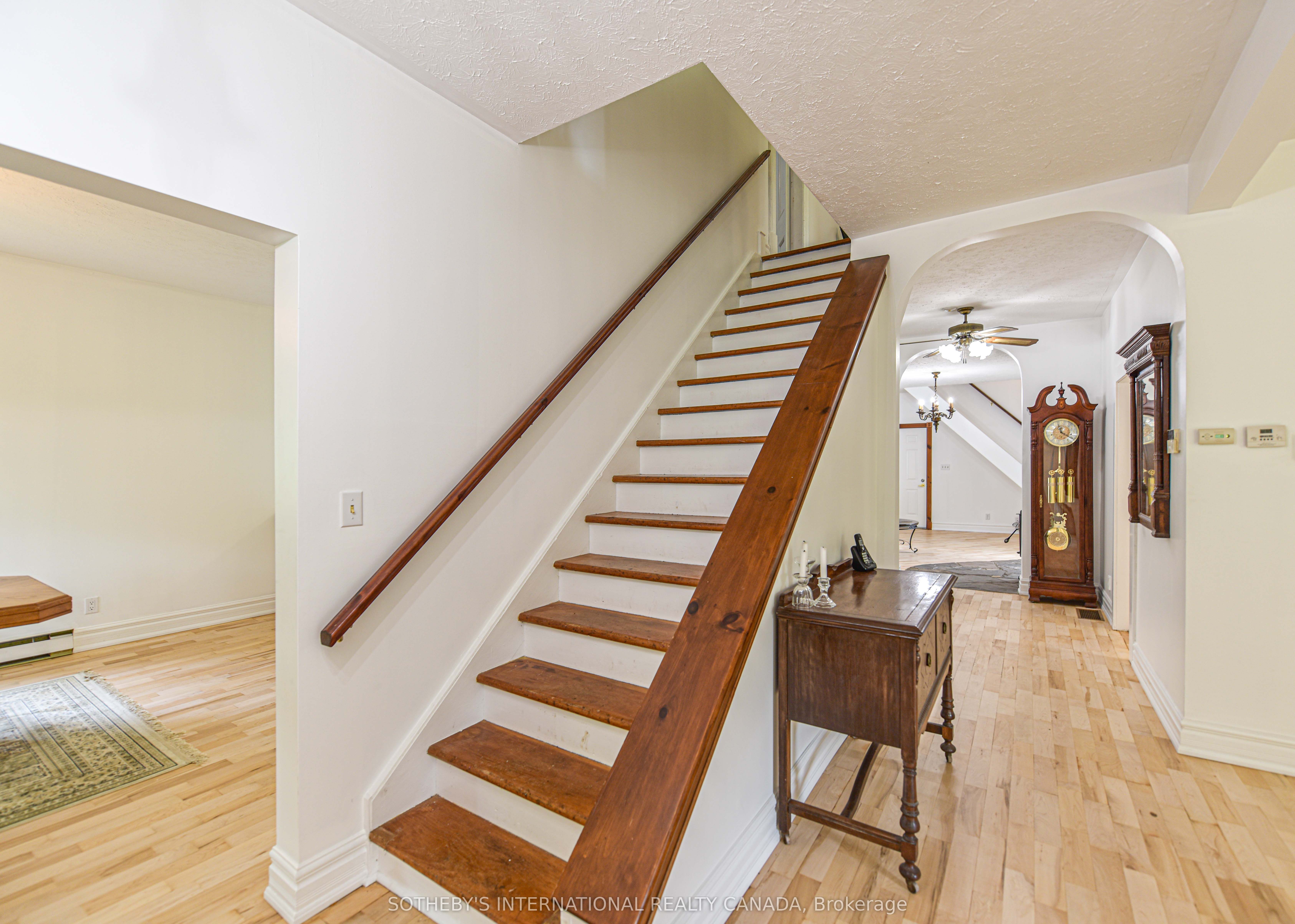 5789 4 Line Property Photo 28