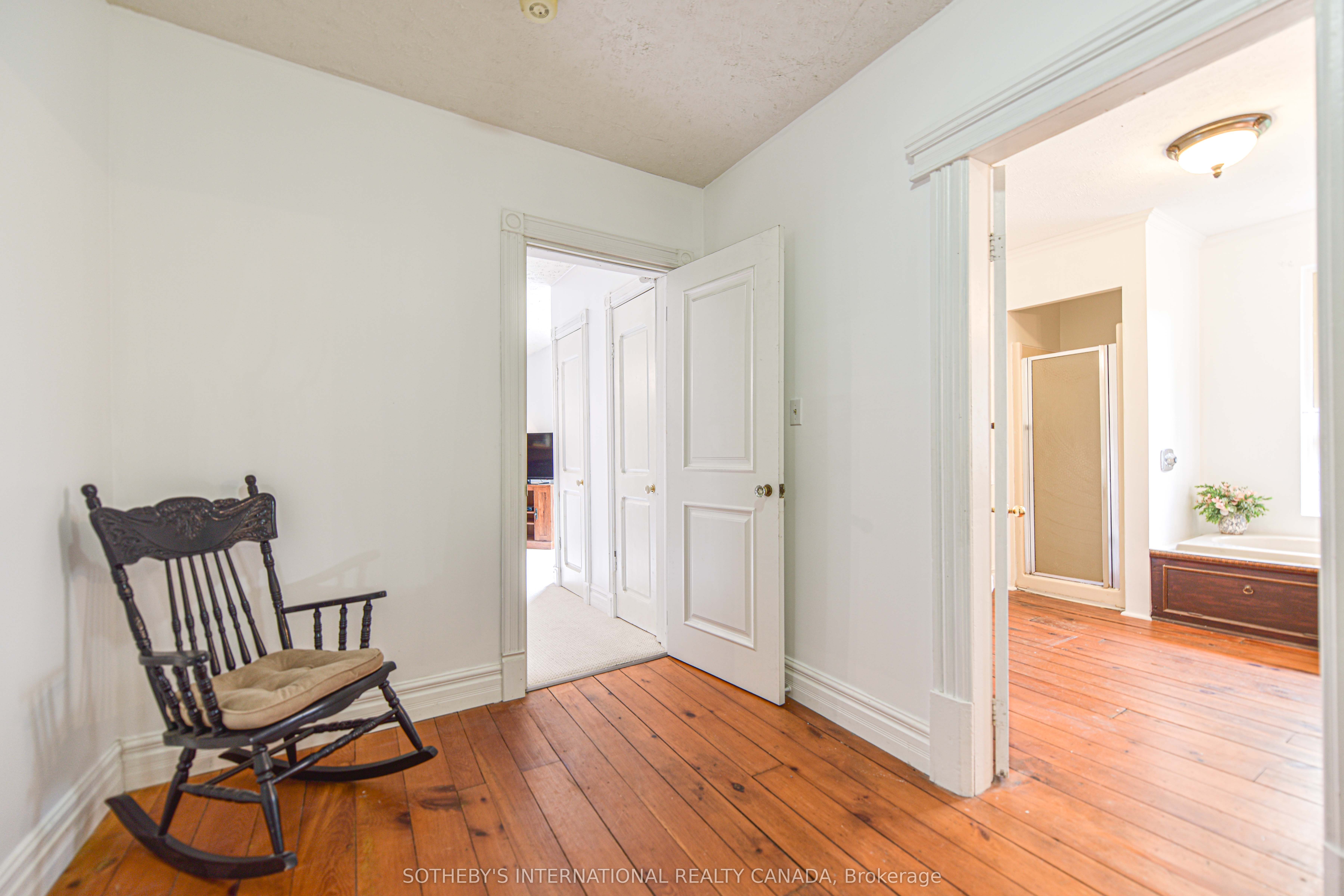 5789 4 Line Property Photo 29
