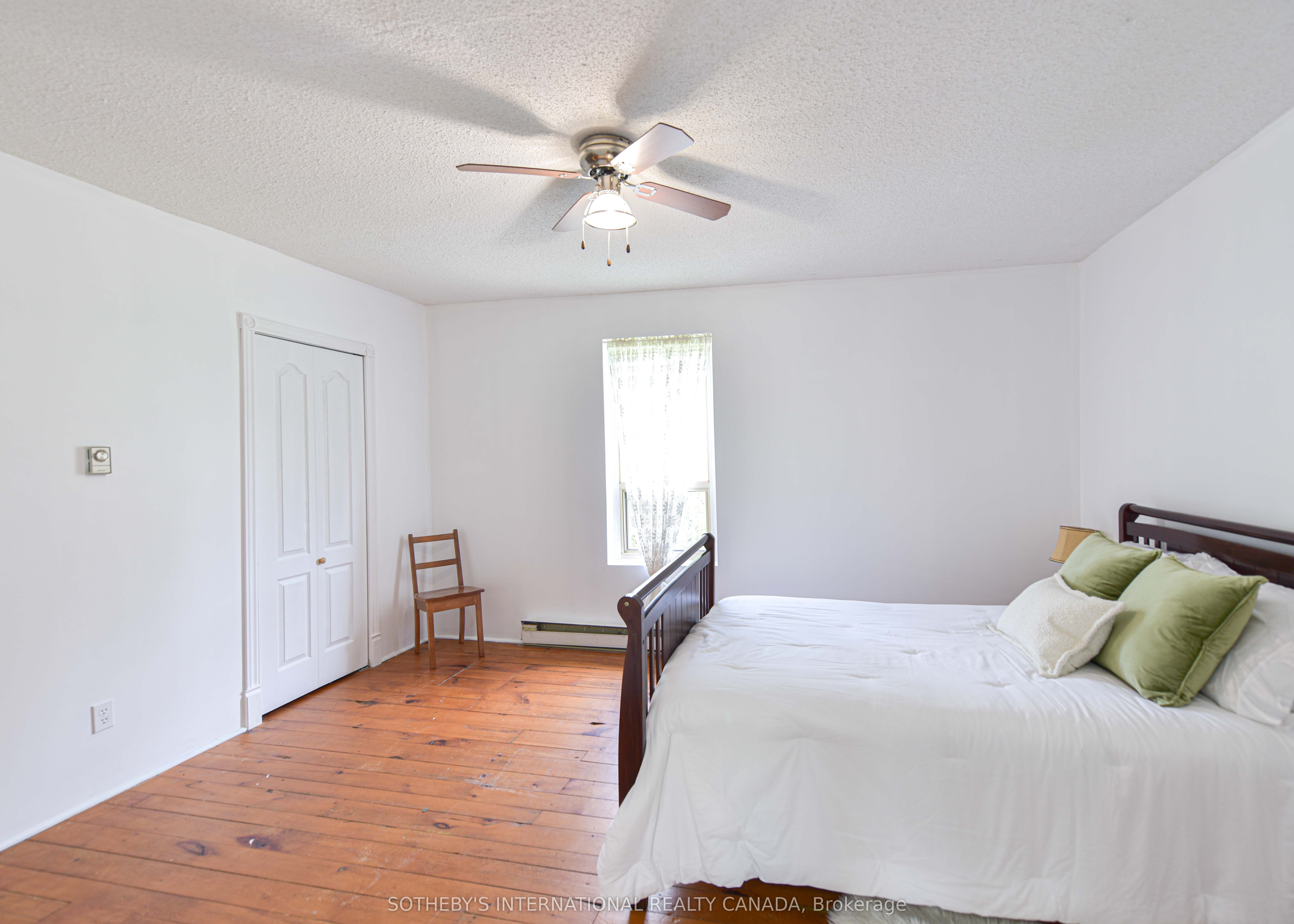 5789 4 Line Property Photo 36