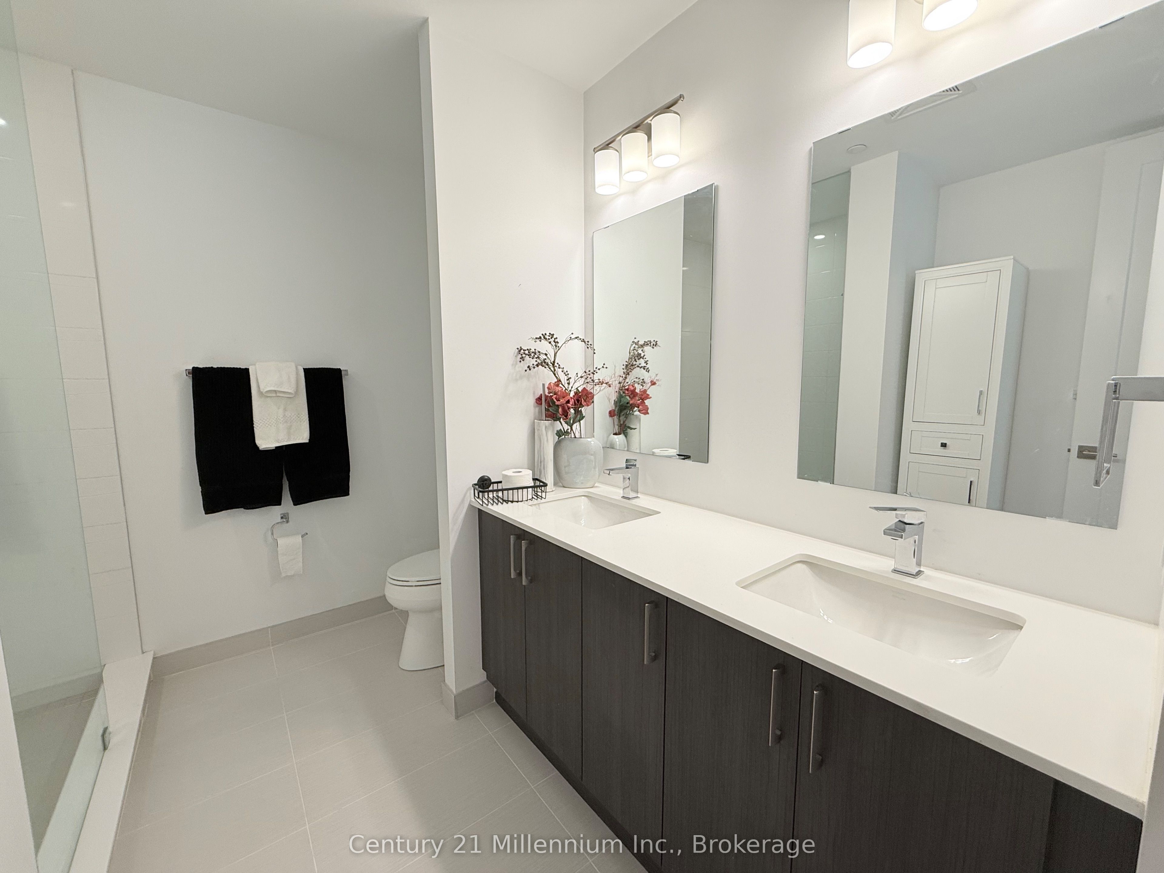 #208 - 1 Hume Street Property Photo 11
