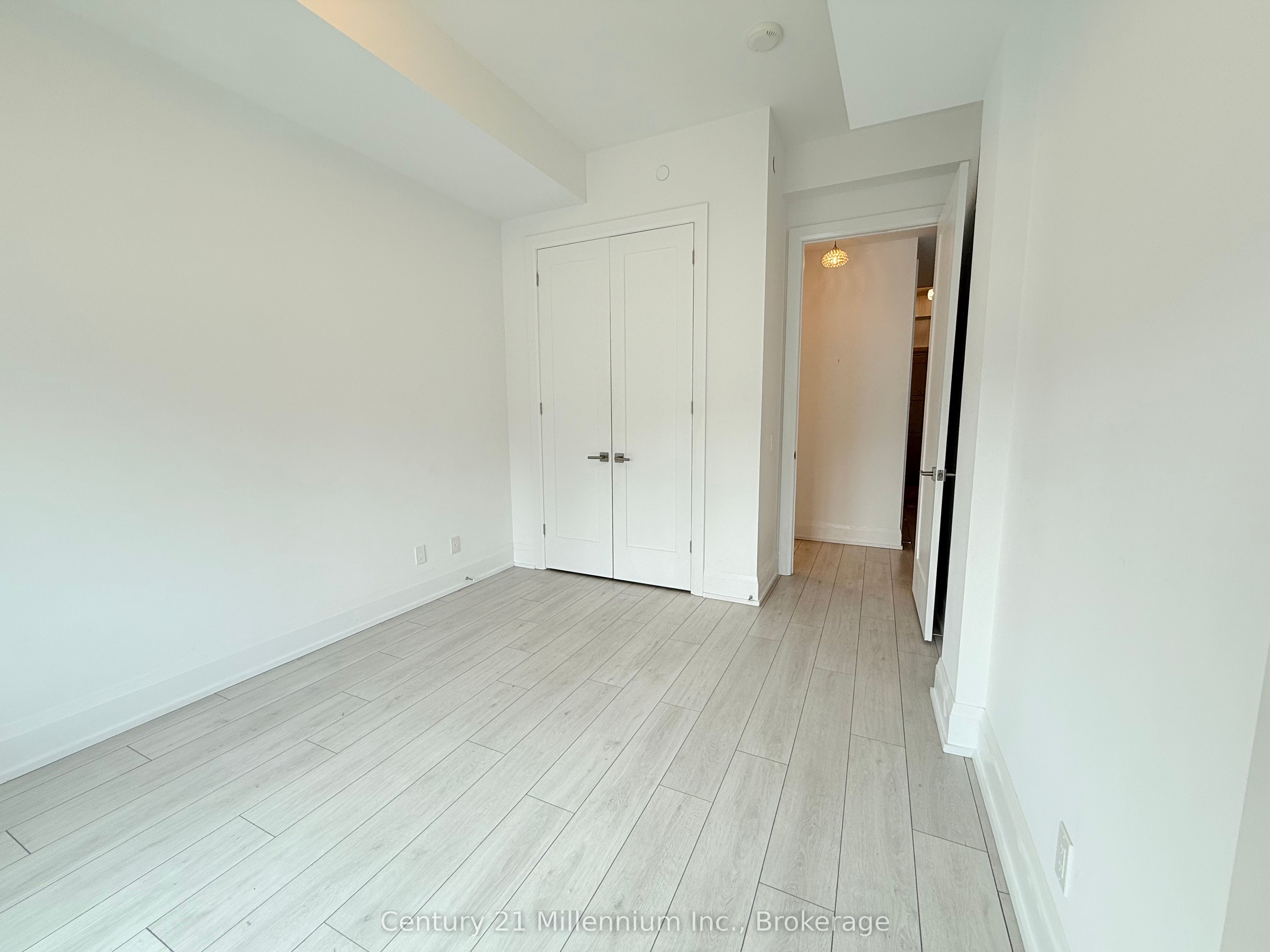 #208 - 1 Hume Street Property Photo 15