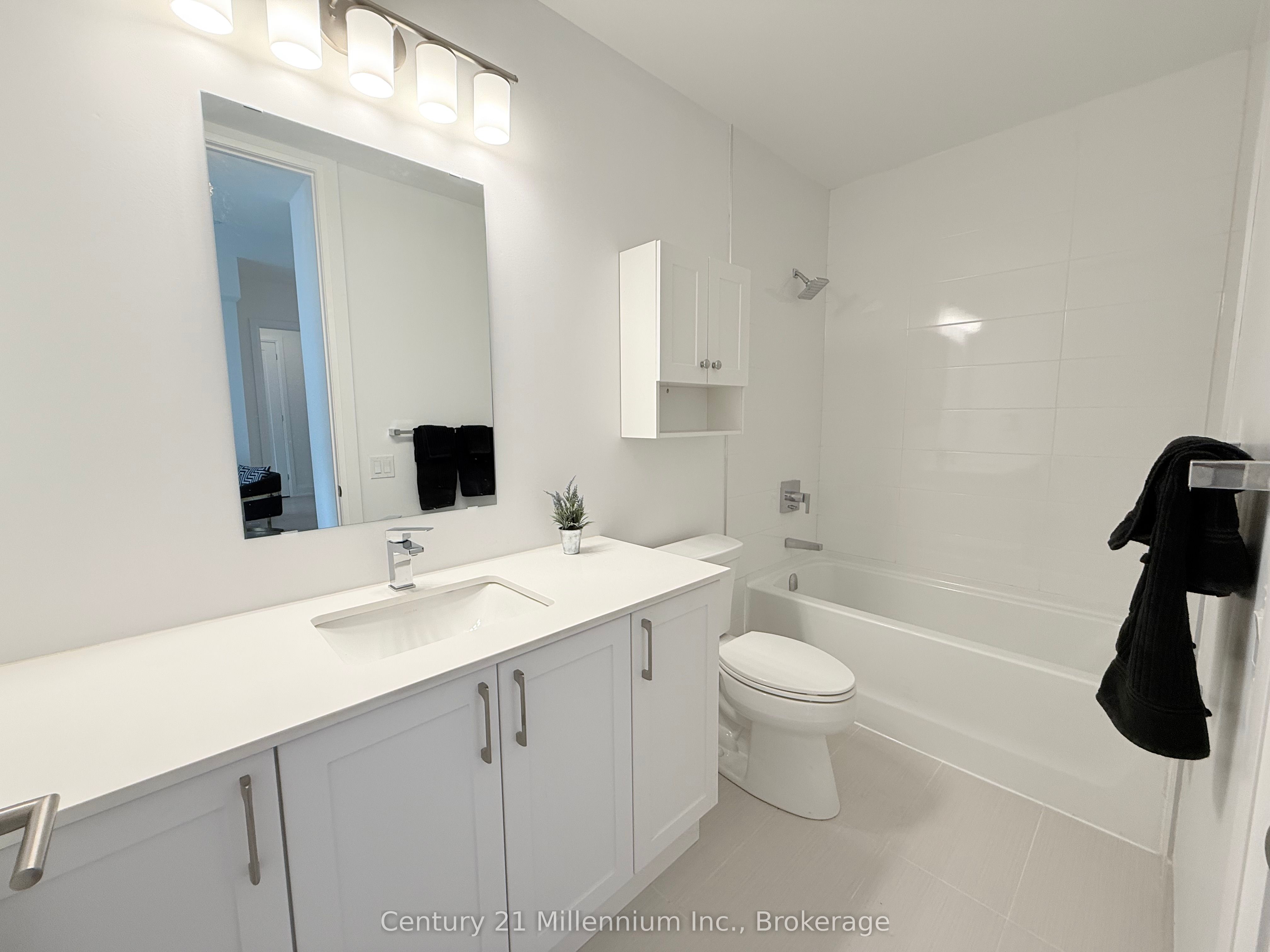 #208 - 1 Hume Street Property Photo 16