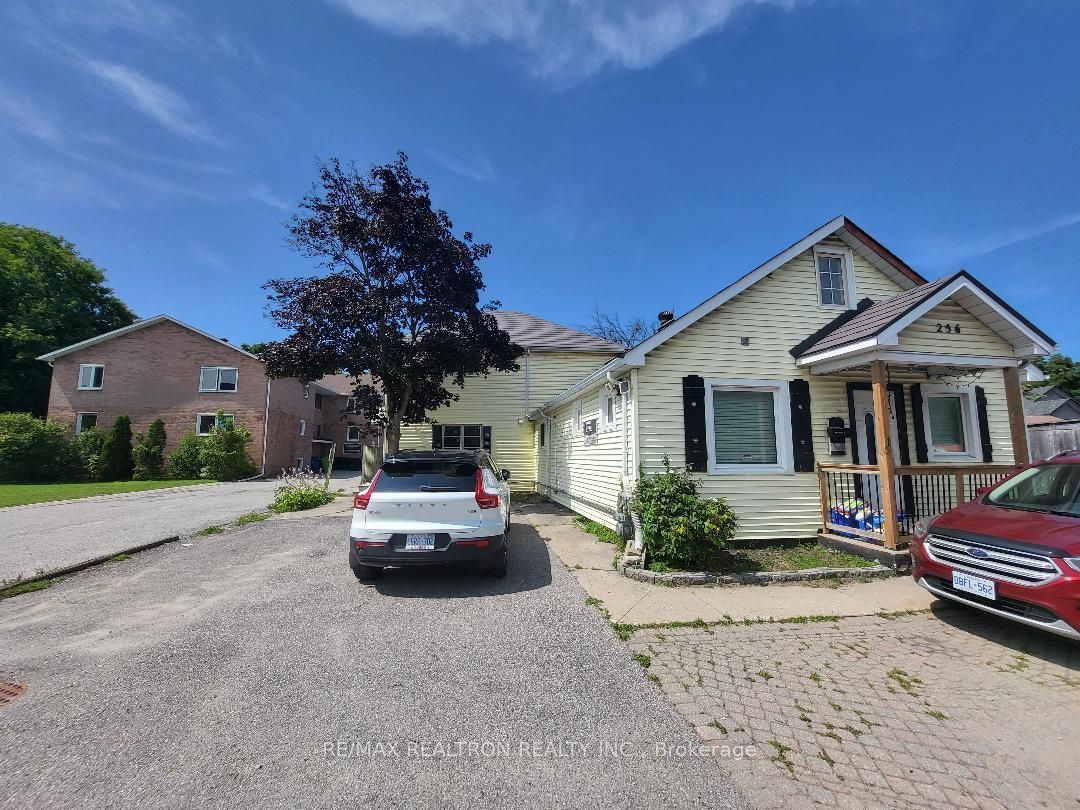 256 Dunlop Street 3 Property Photo 1