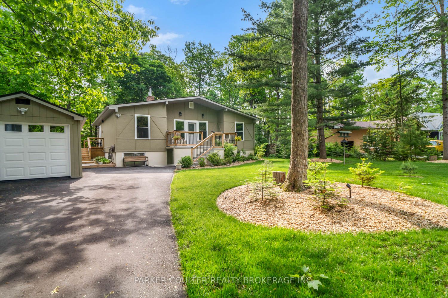 11 Duquette Court Property Photo 1