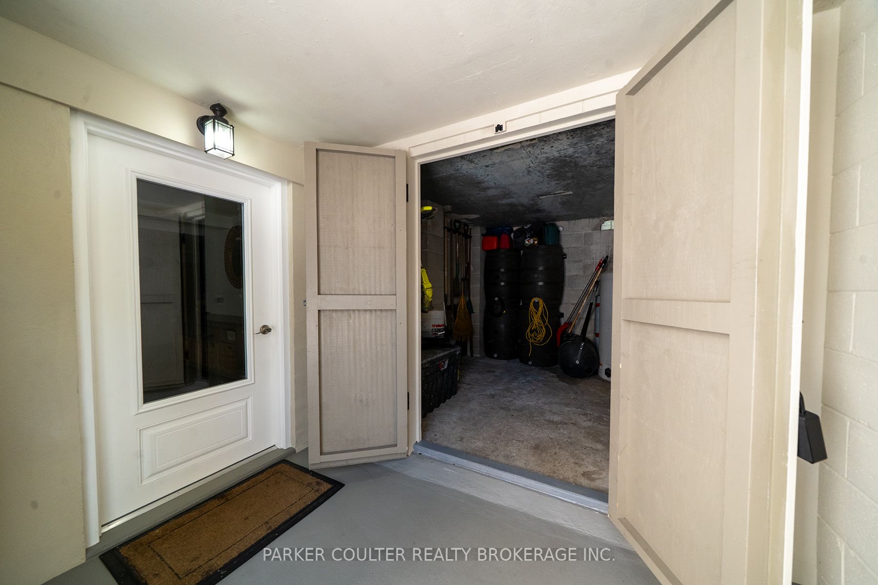 11 Duquette Court Property Photo 5