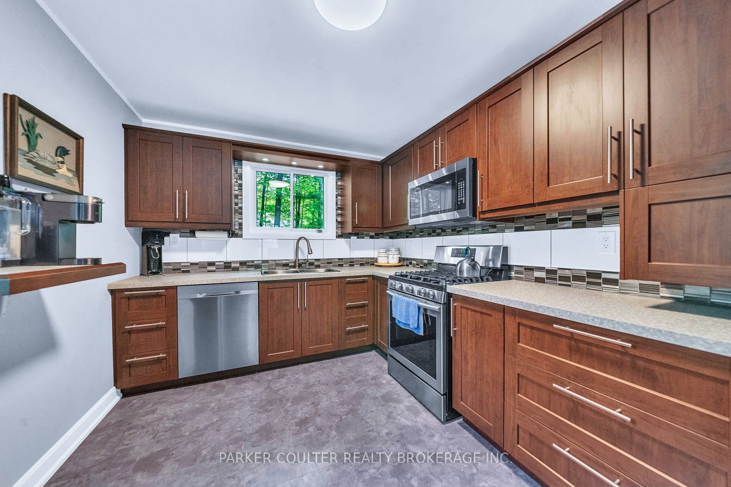 11 Duquette Court Property Photo 11