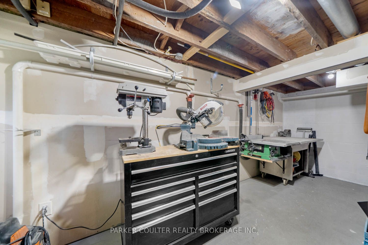 11 Duquette Court Property Photo 33