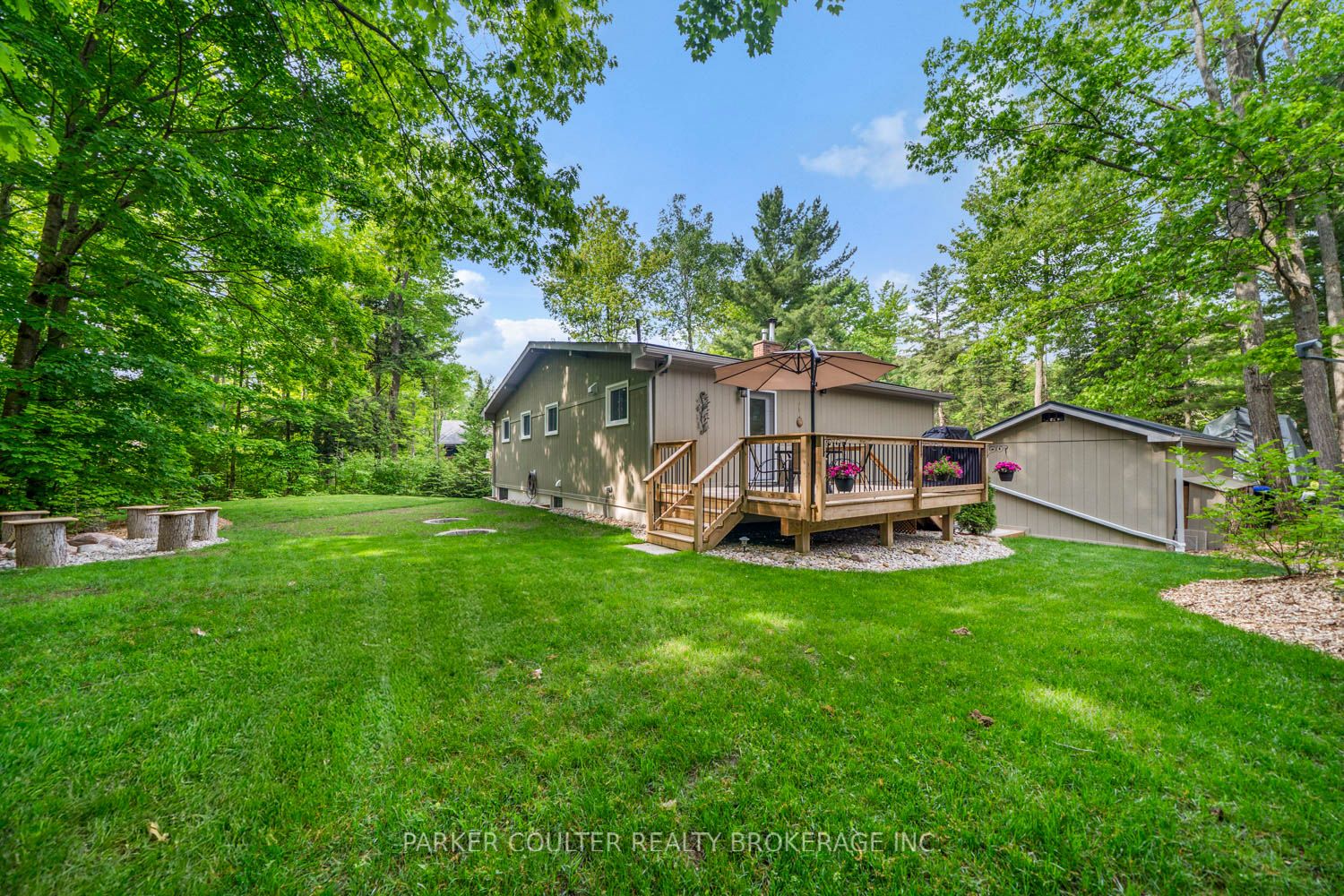 11 Duquette Court Property Photo 39